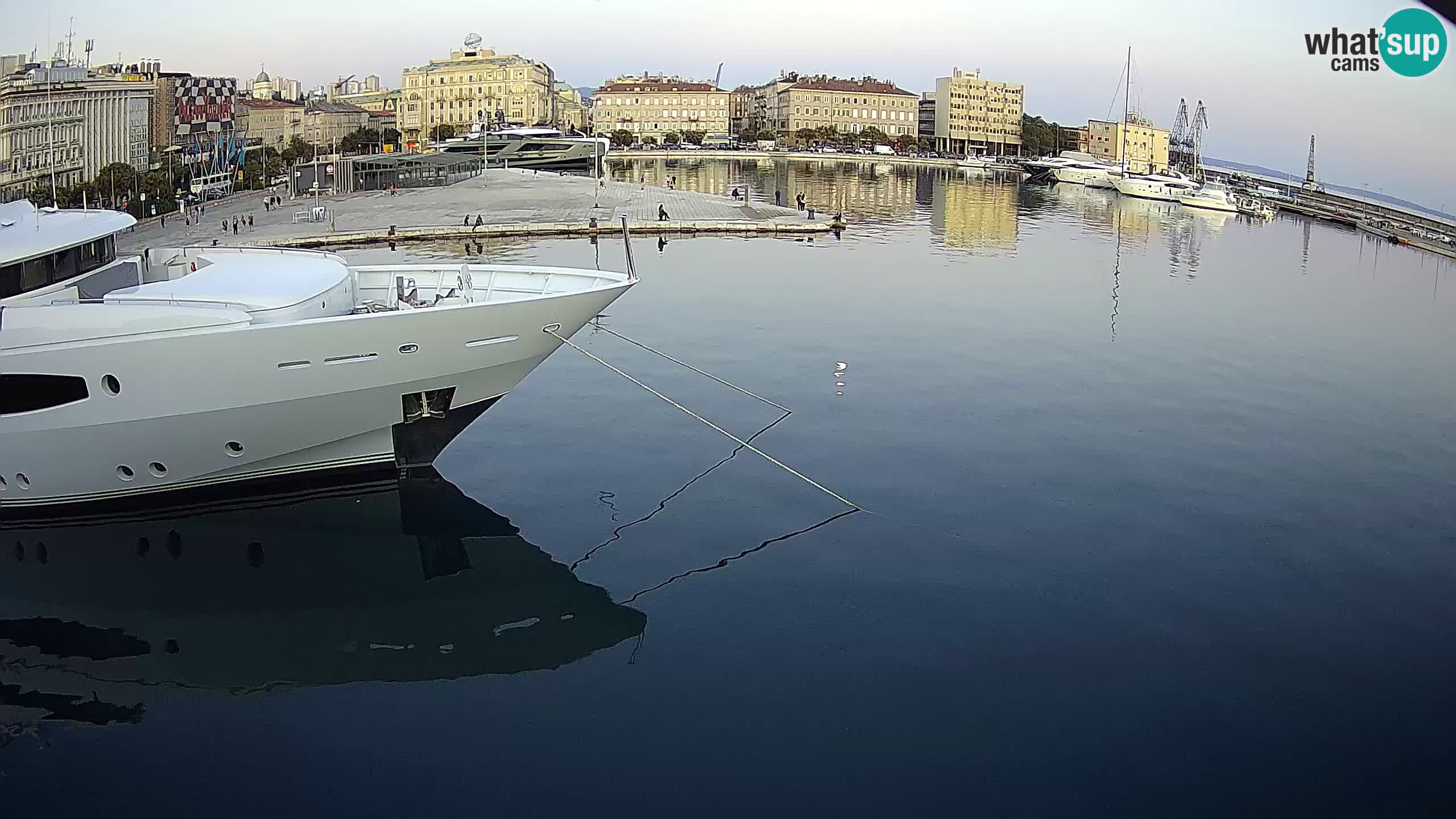 Botel Marina – Rijeka webcam