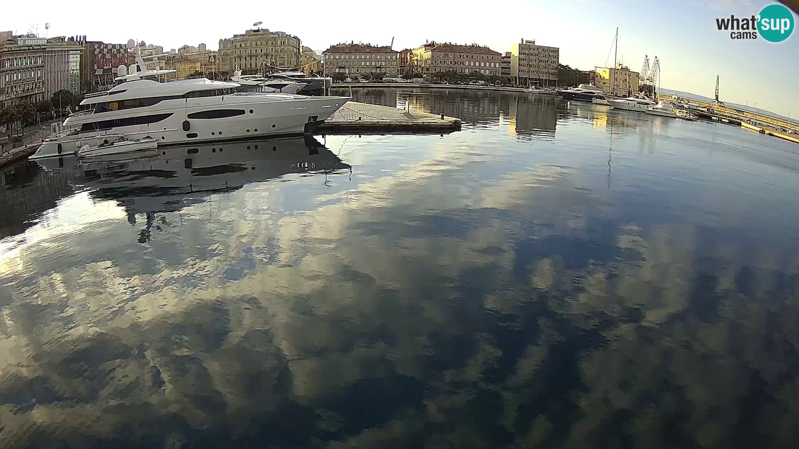 Rijeka – Botel Marina webcam en direct