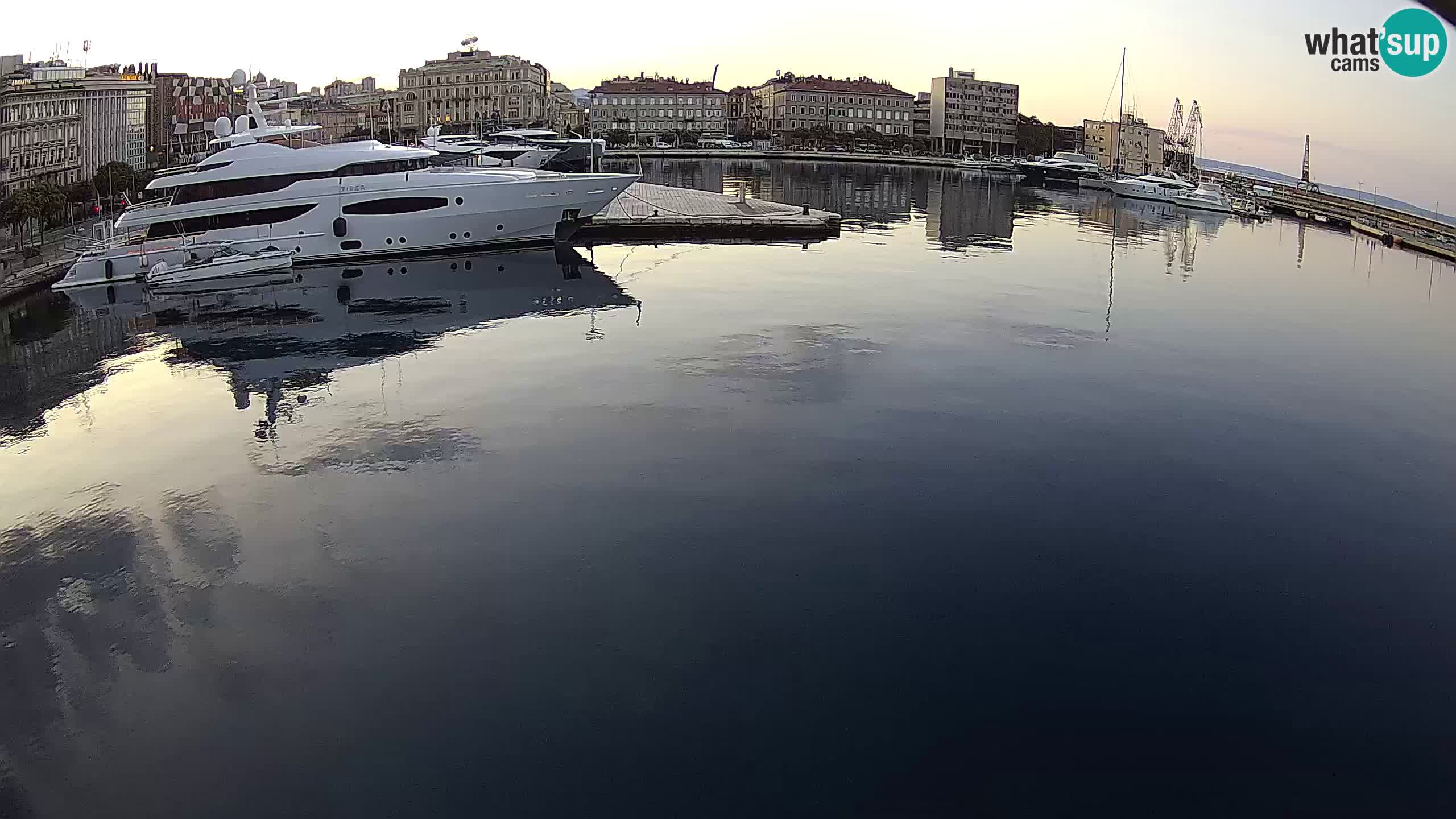 Botel Marina cámara web en vivo Rijeka