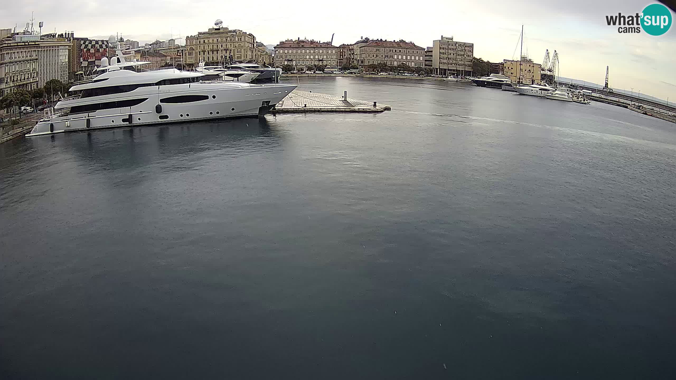 Botel Marina – Rijeka live cam