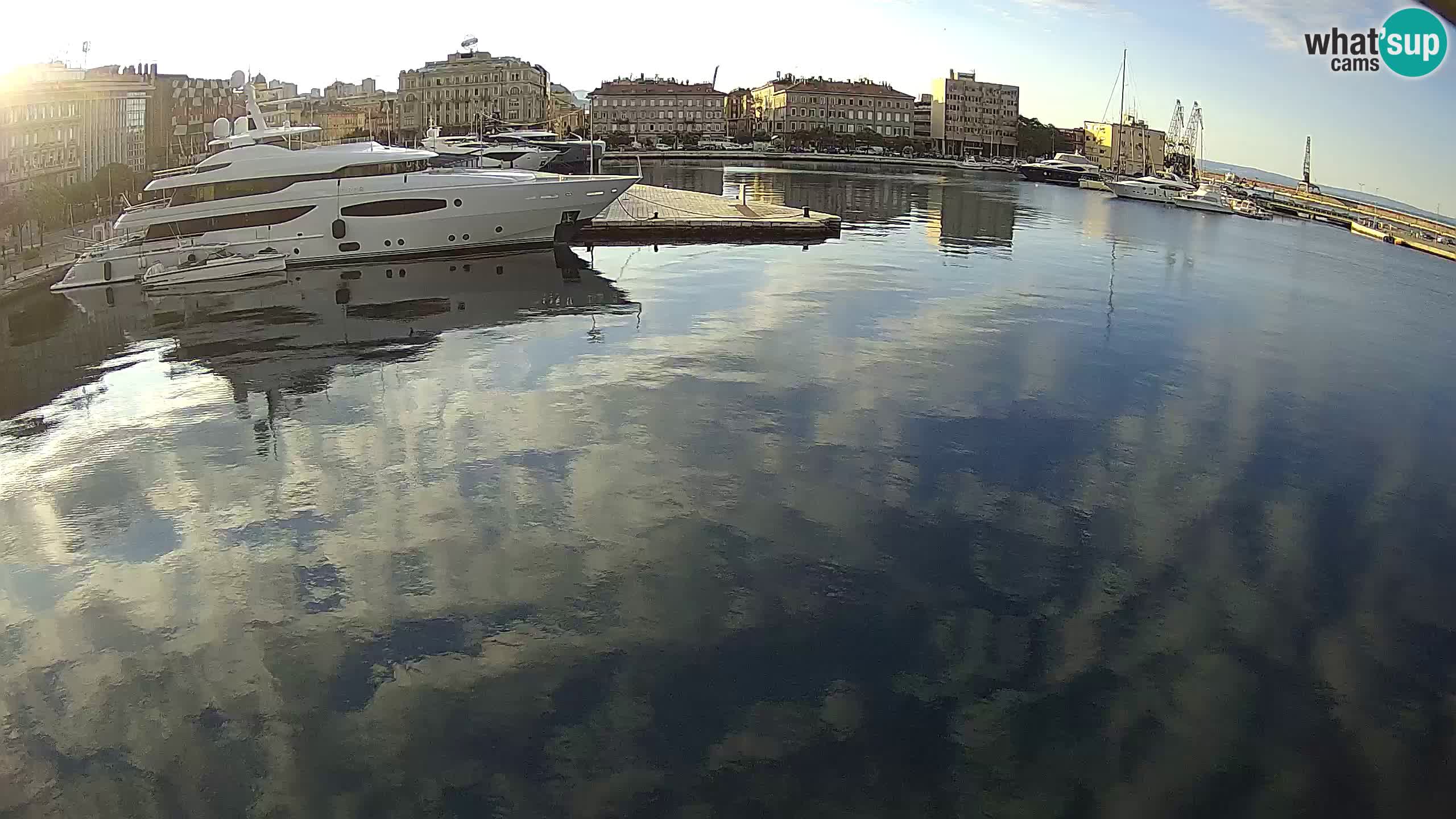 Rijeka – Botel Marina web kamera