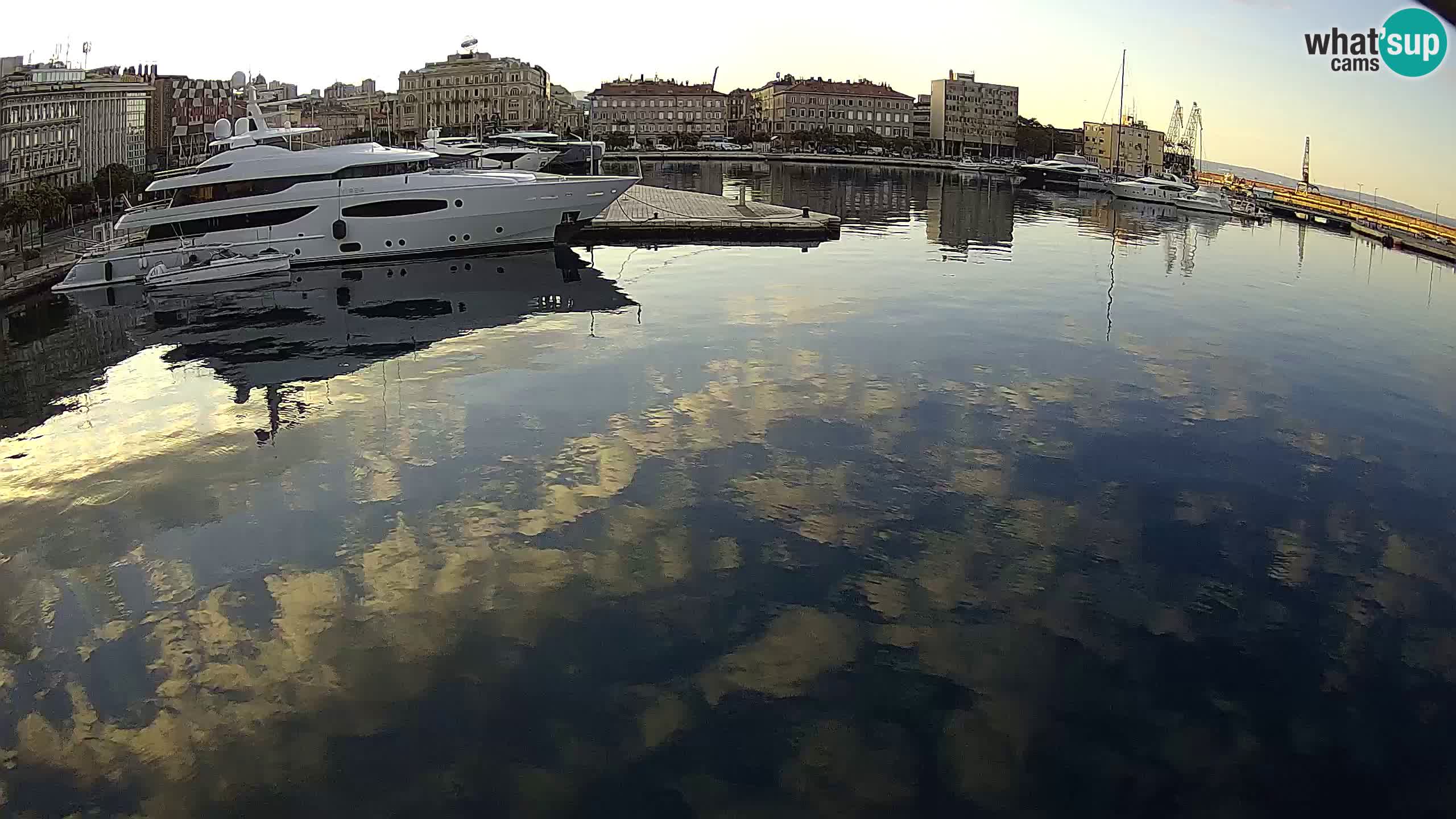 Rijeka – Botel Marina web kamera