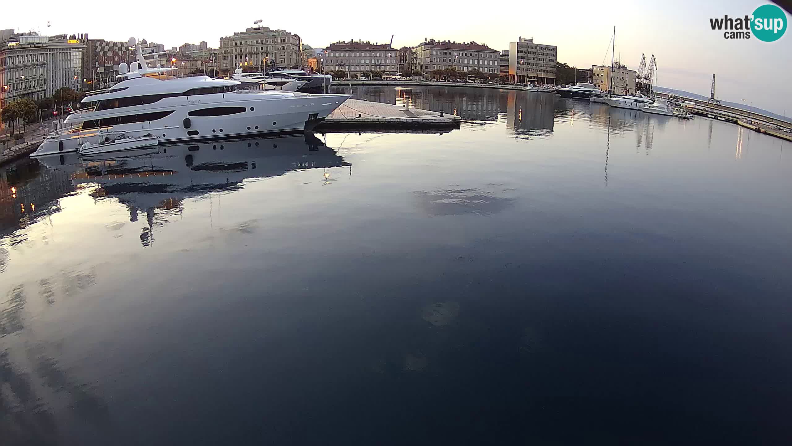 Rijeka – Botel Marina web kamera