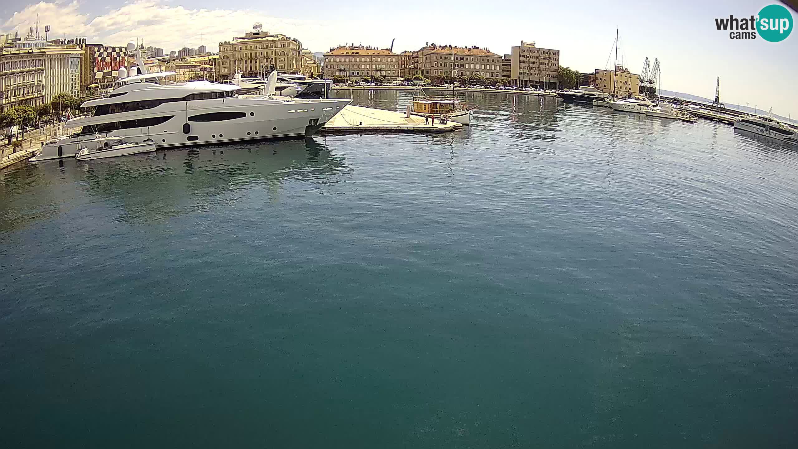 Reka – Botel Marina spletna kamera