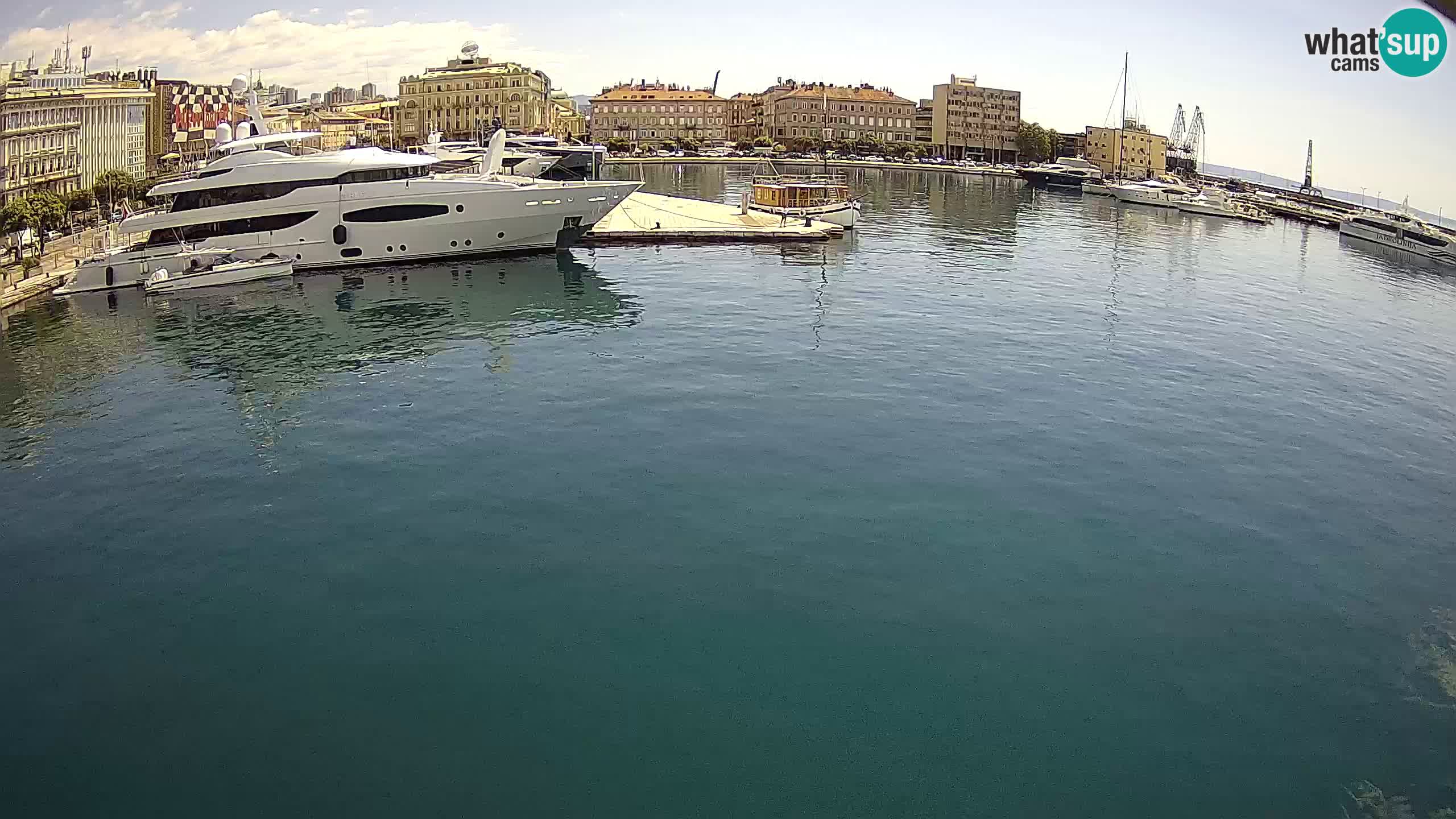 Botel Marina – Rijeka live cam