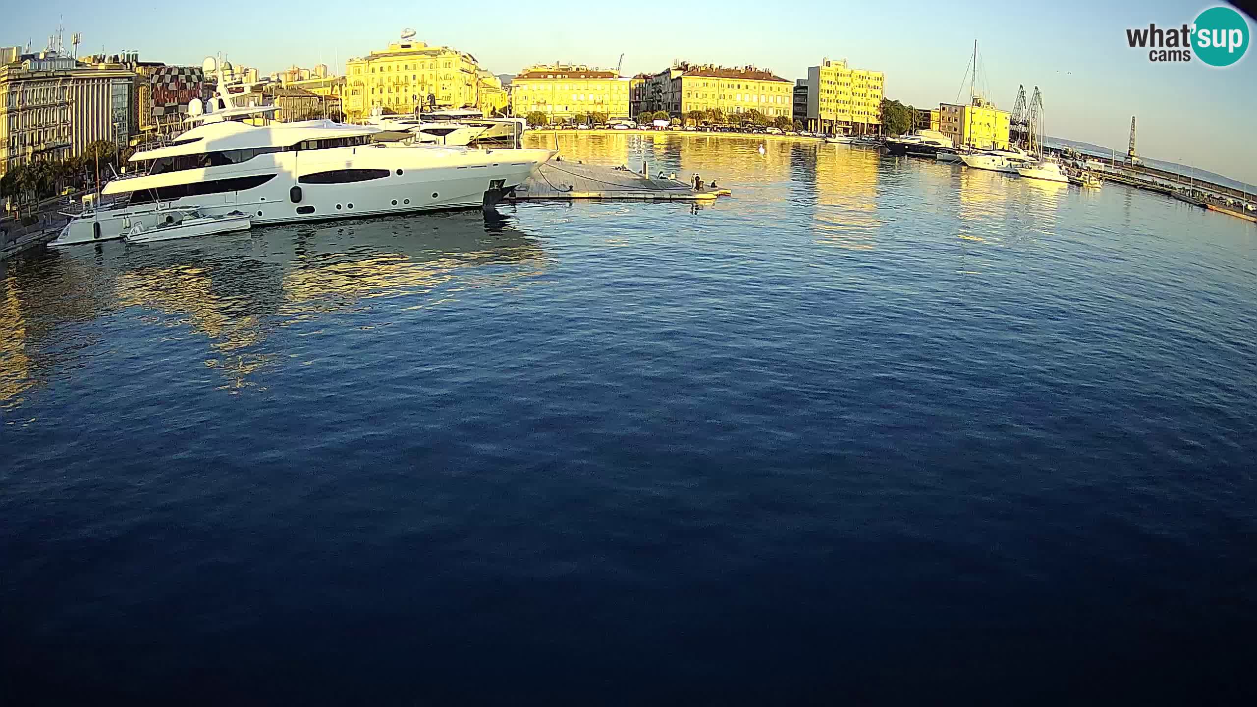 Botel Marina cámara web en vivo Rijeka