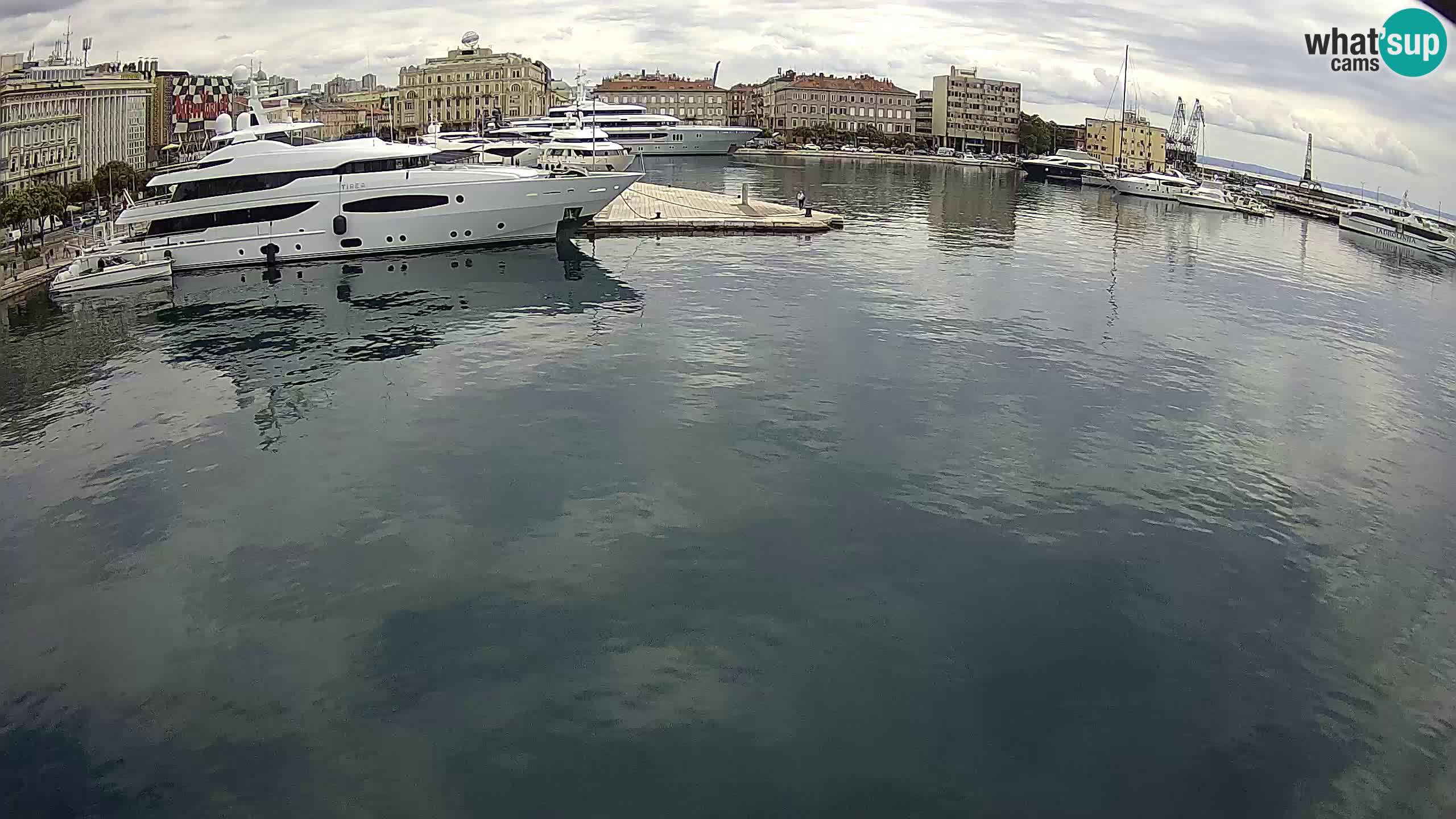 Botel Marina – Rijeka live cam