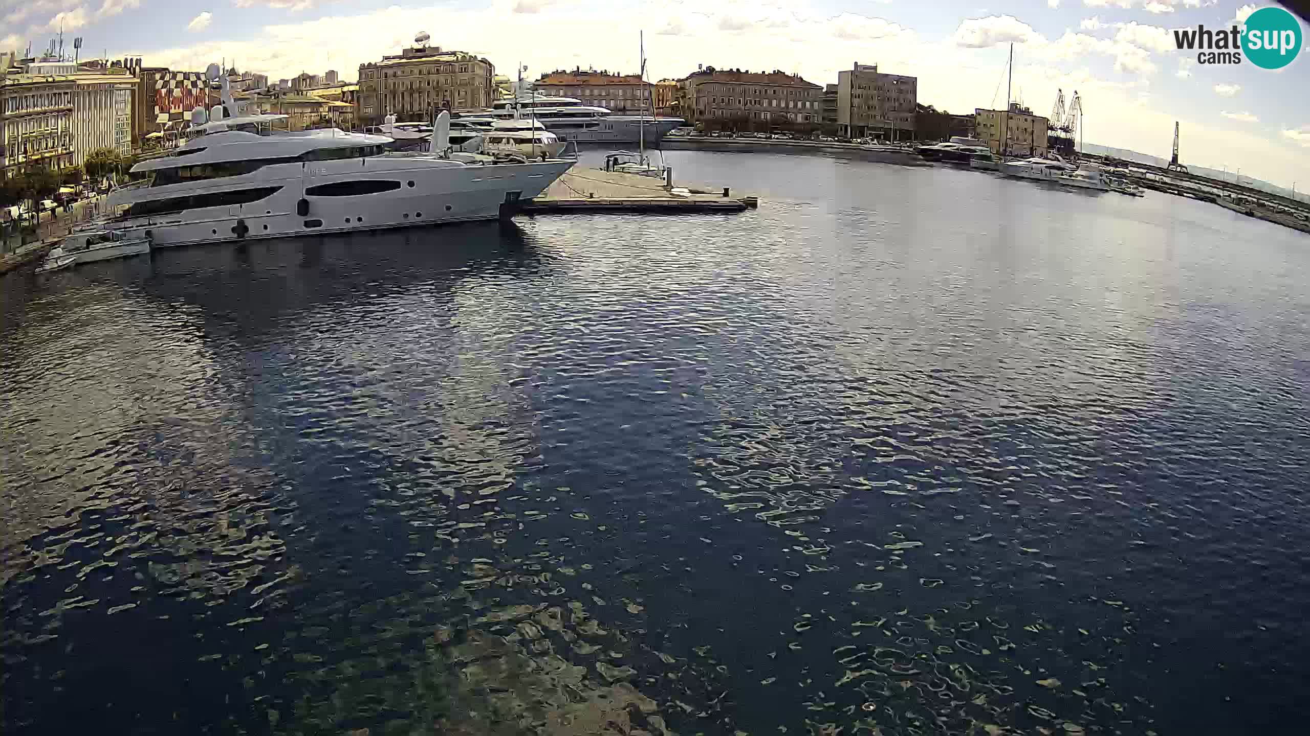 Botel Marina – Rijeka live cam