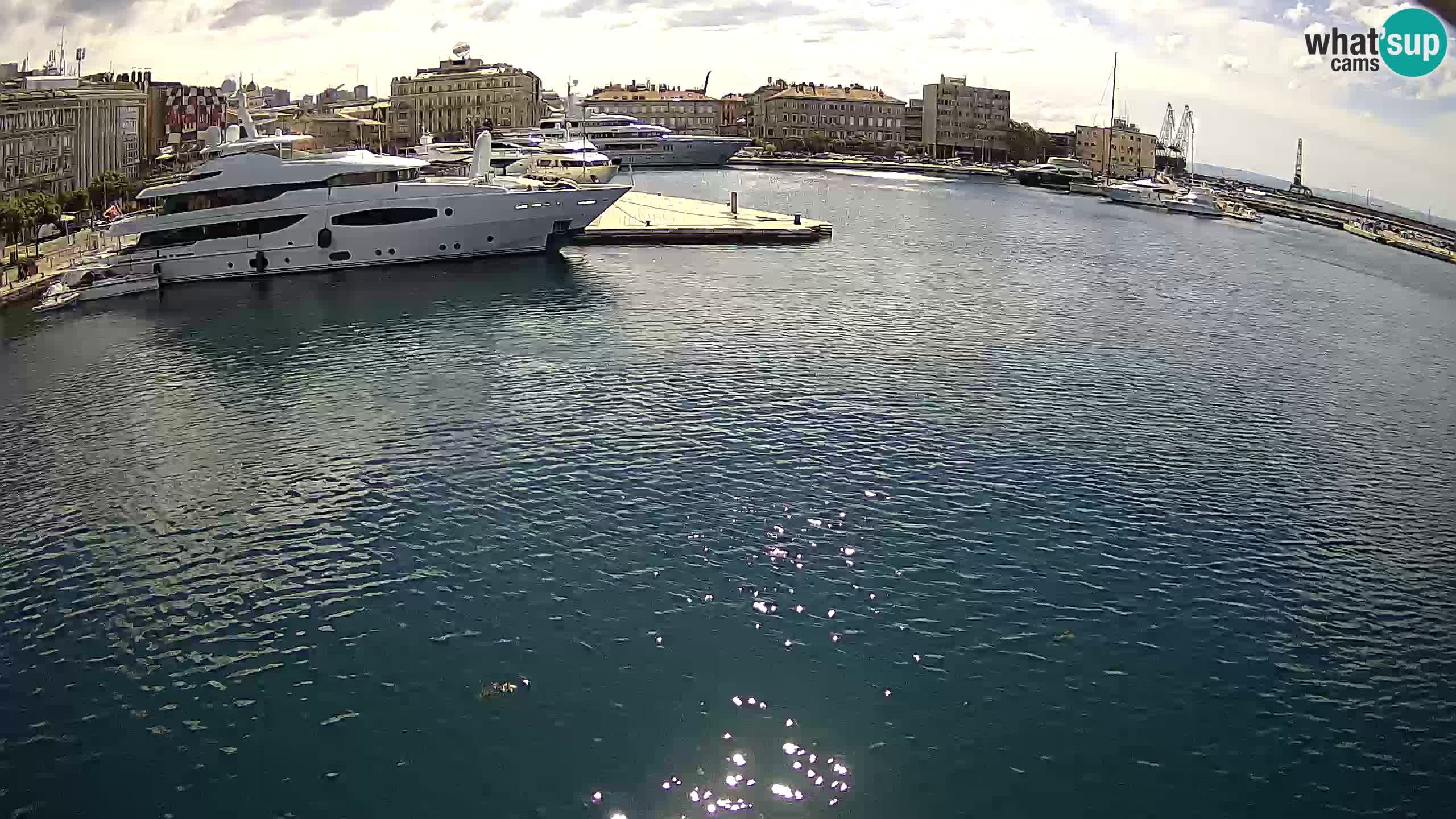 Botel Marina cámara web en vivo Rijeka