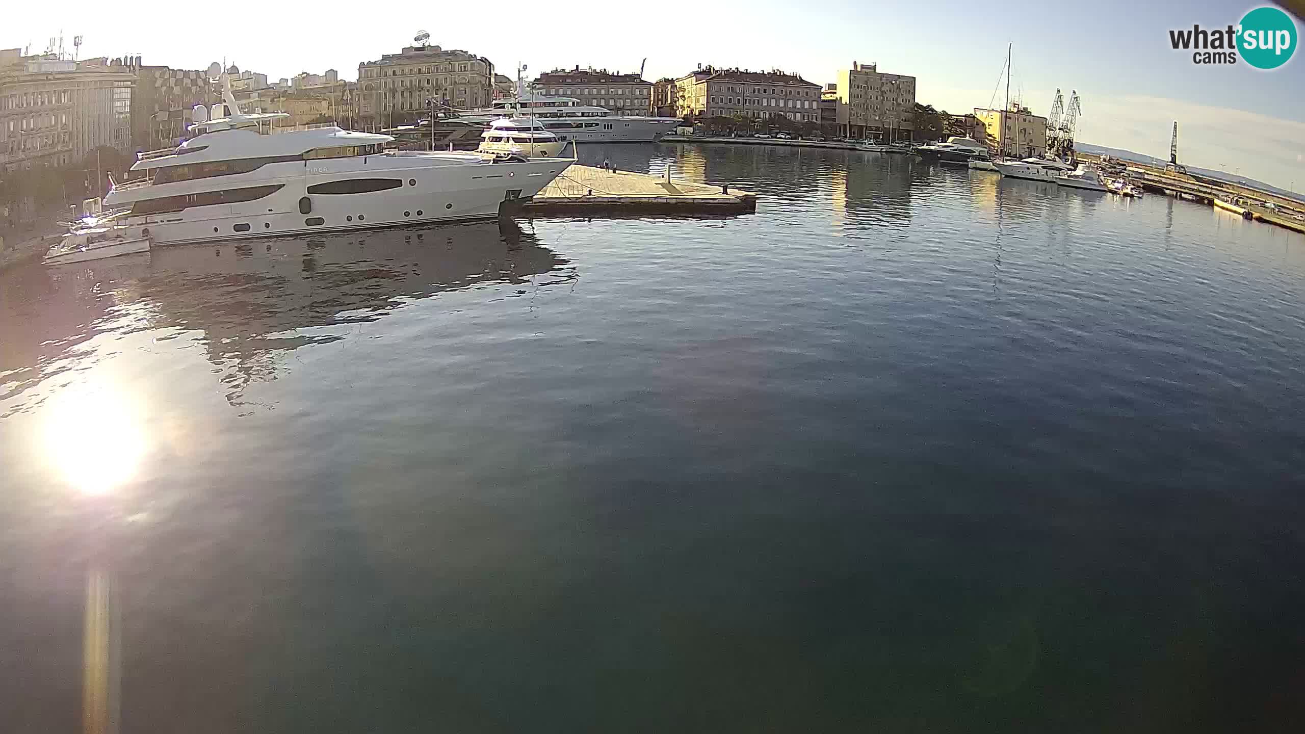 Botel Marina – Rijeka webcam