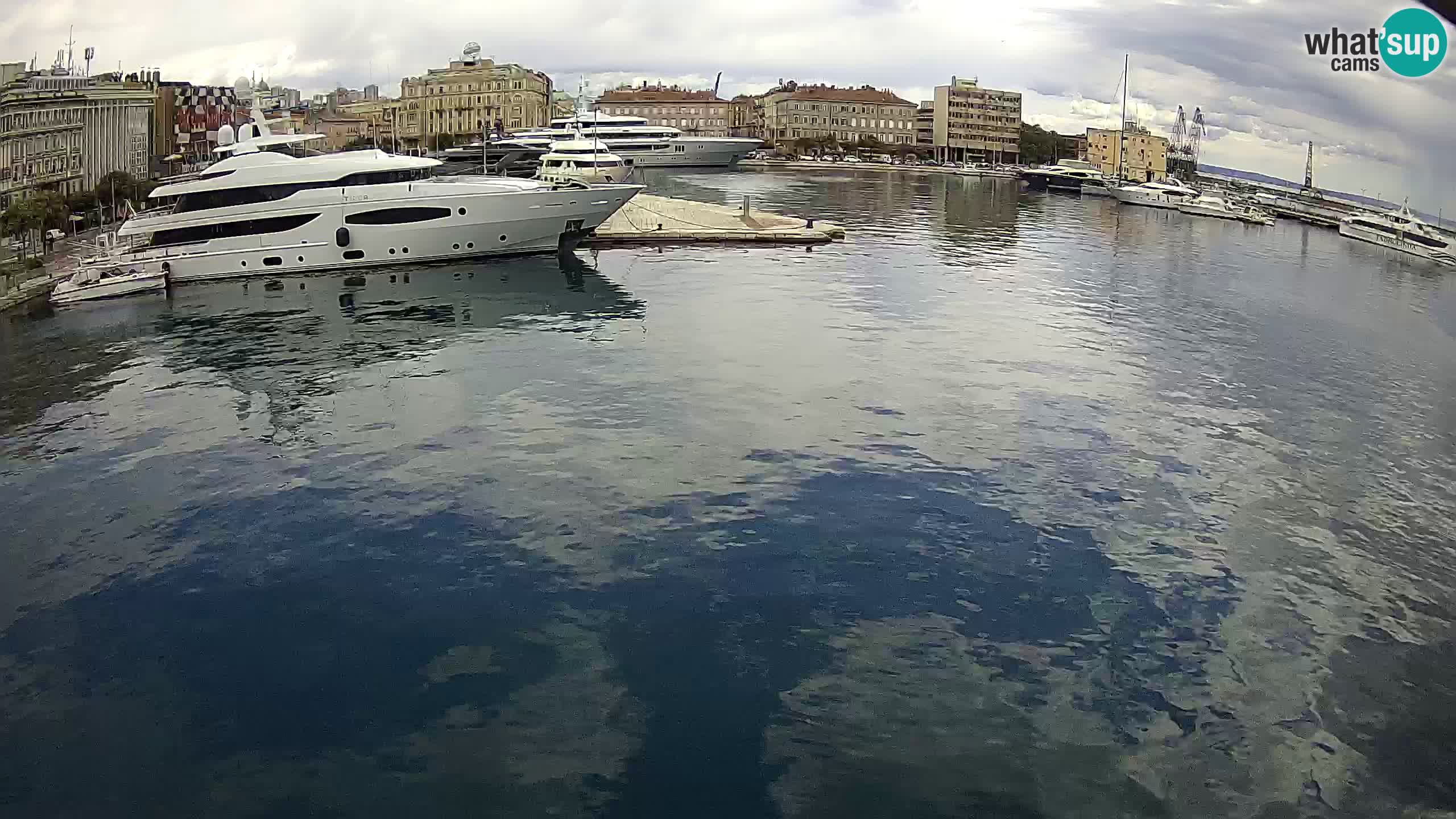 Botel Marina – Rijeka live cam