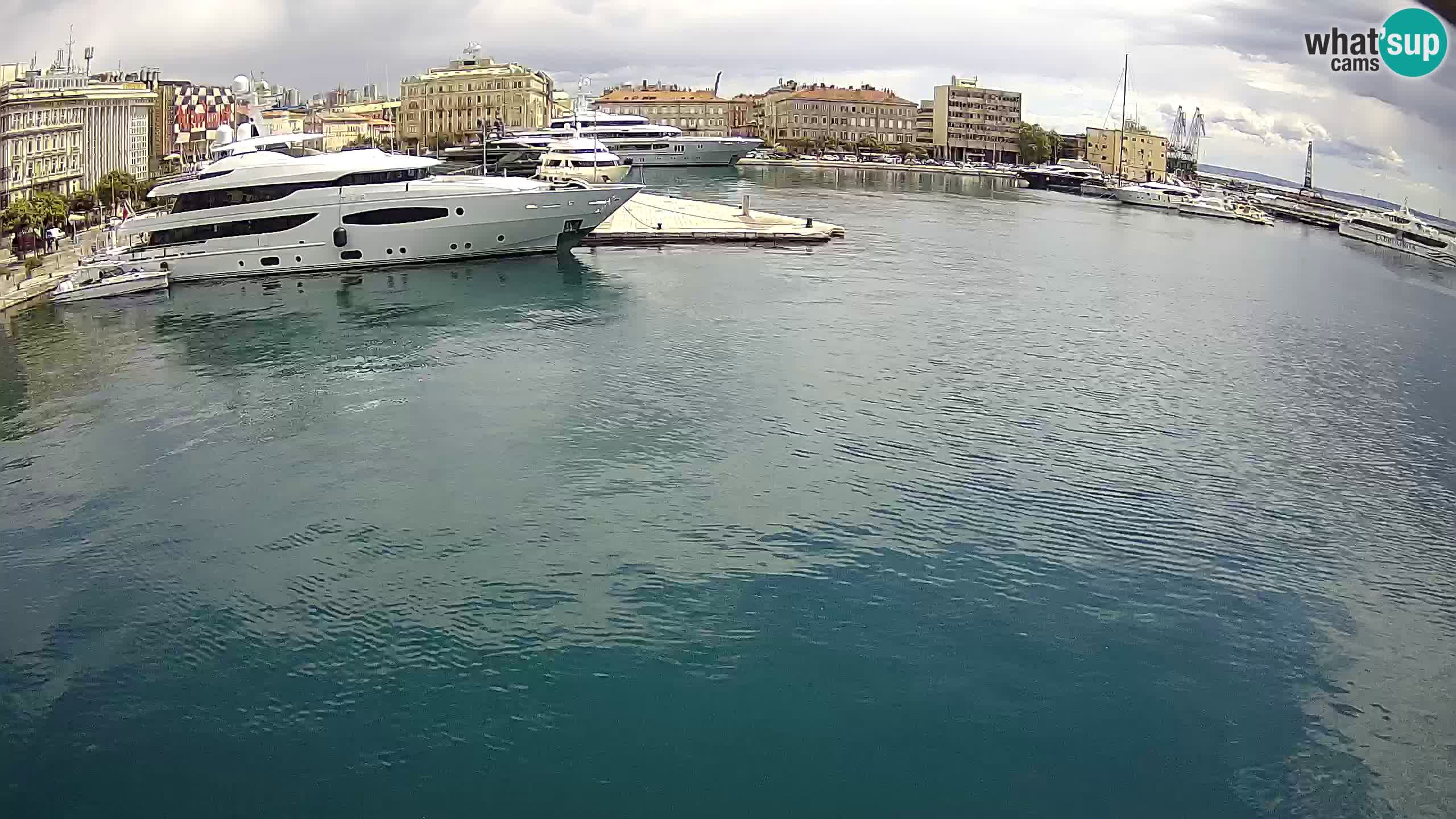 Botel Marina cámara web en vivo Rijeka
