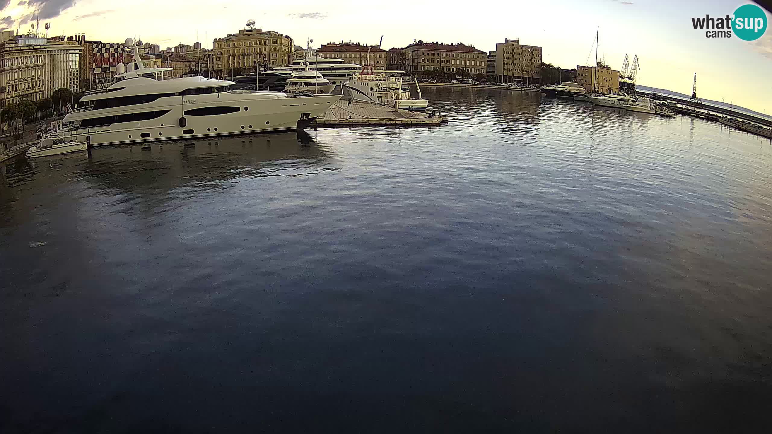 Rijeka – Botel Marina web kamera