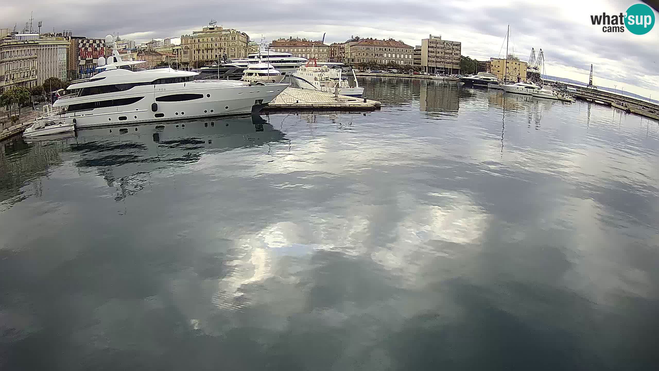 Botel Marina cámara web en vivo Rijeka