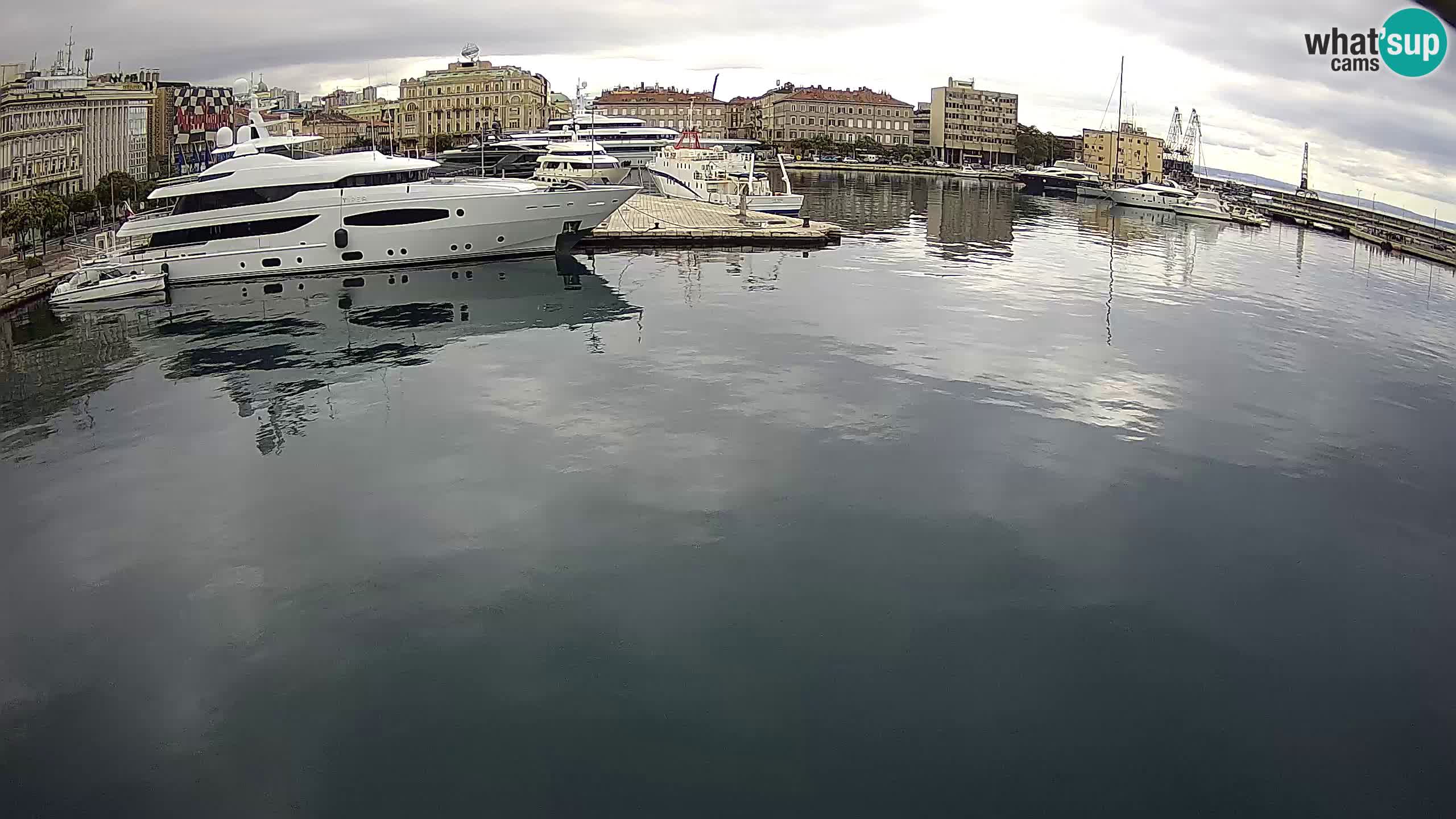 Botel Marina – Rijeka live cam