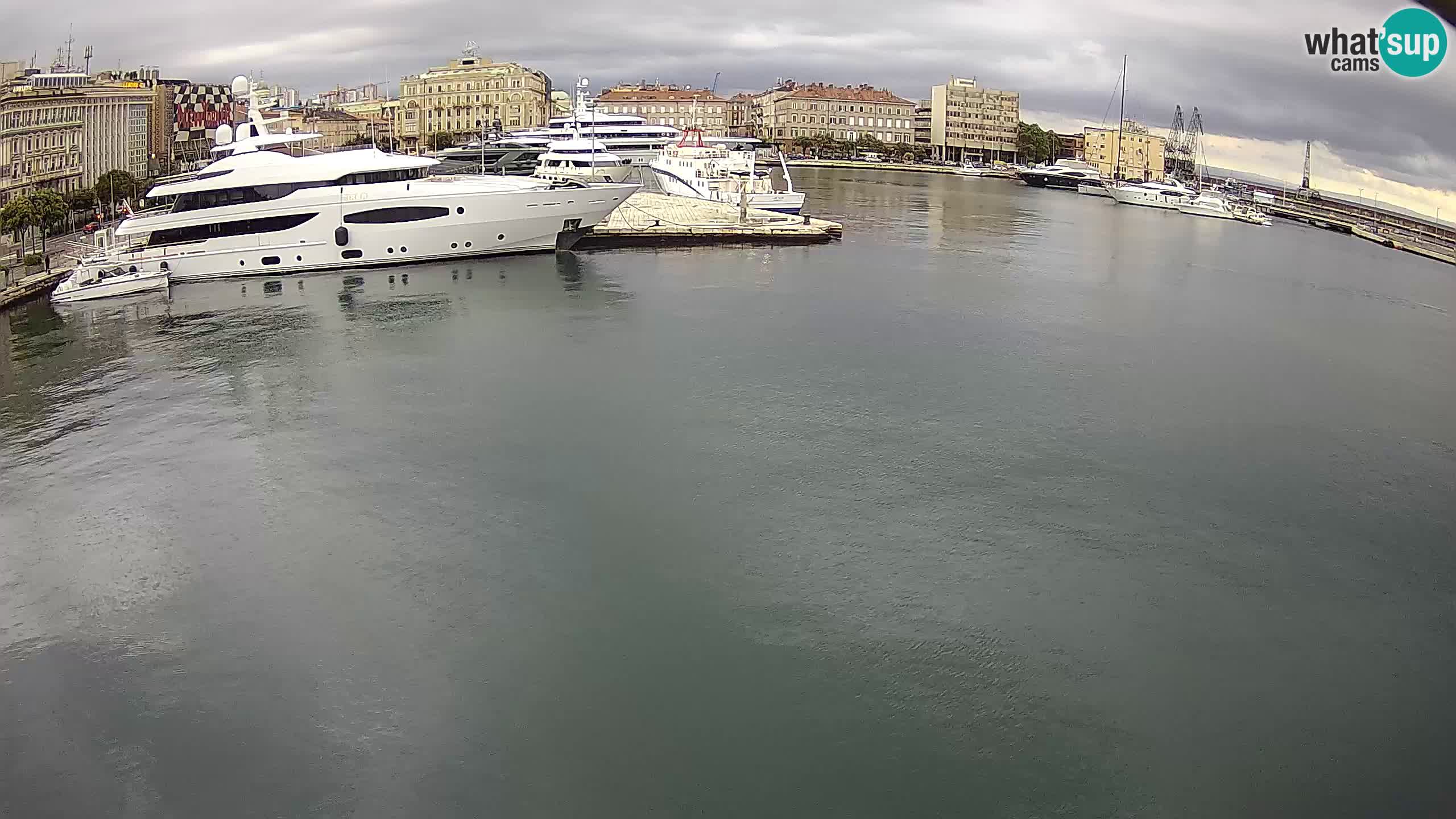 Botel Marina cámara web en vivo Rijeka