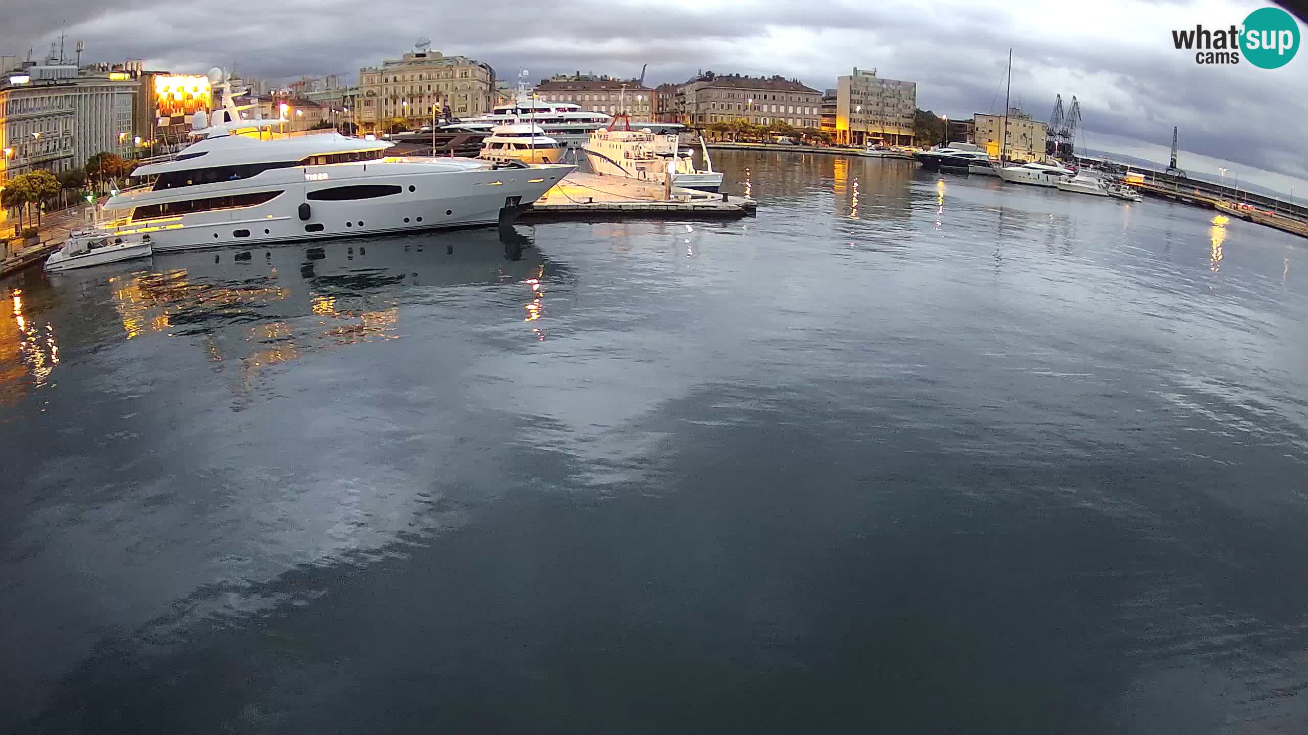 Rijeka – Botel Marina web kamera