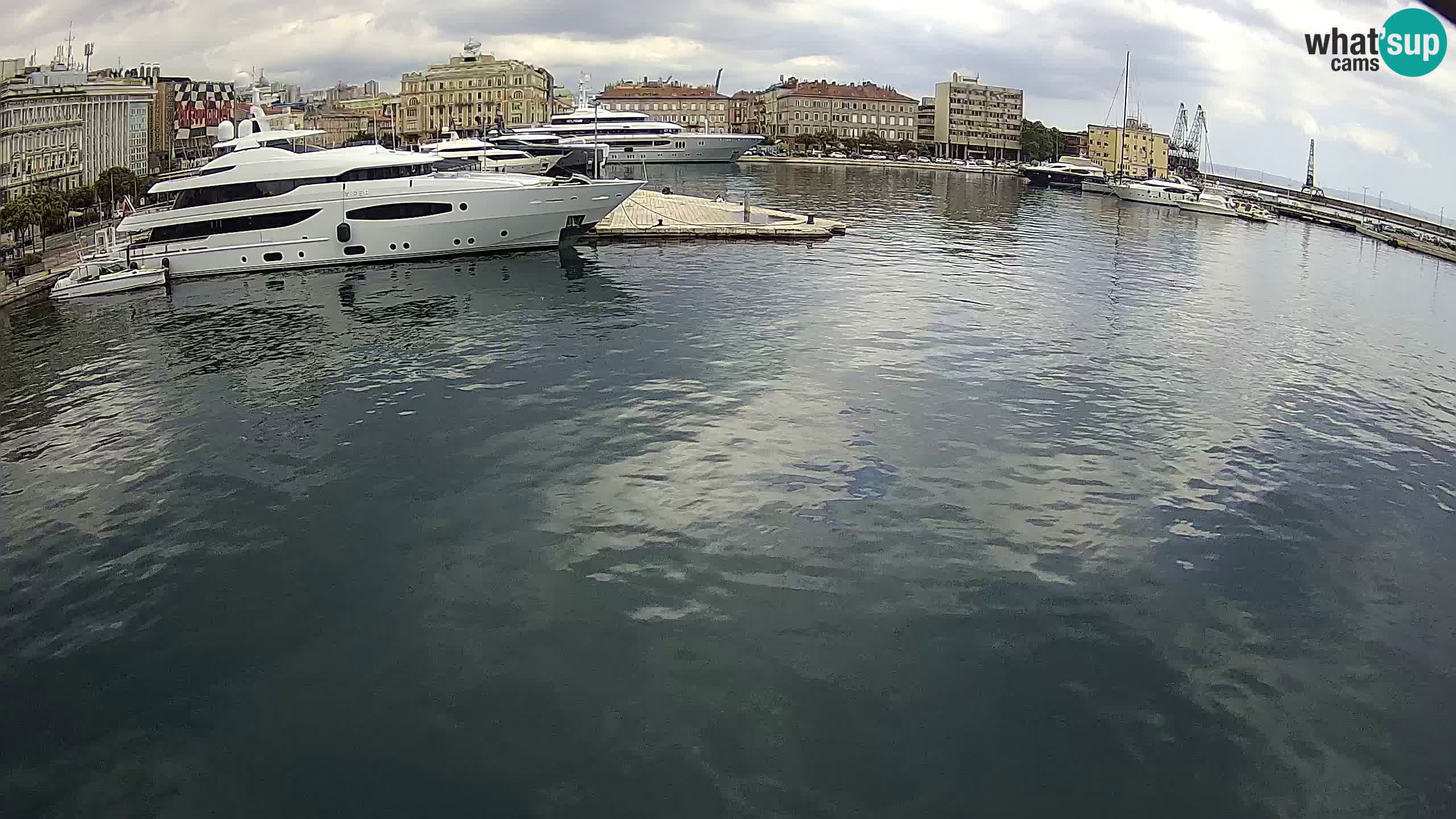 Botel Marina – Rijeka live cam
