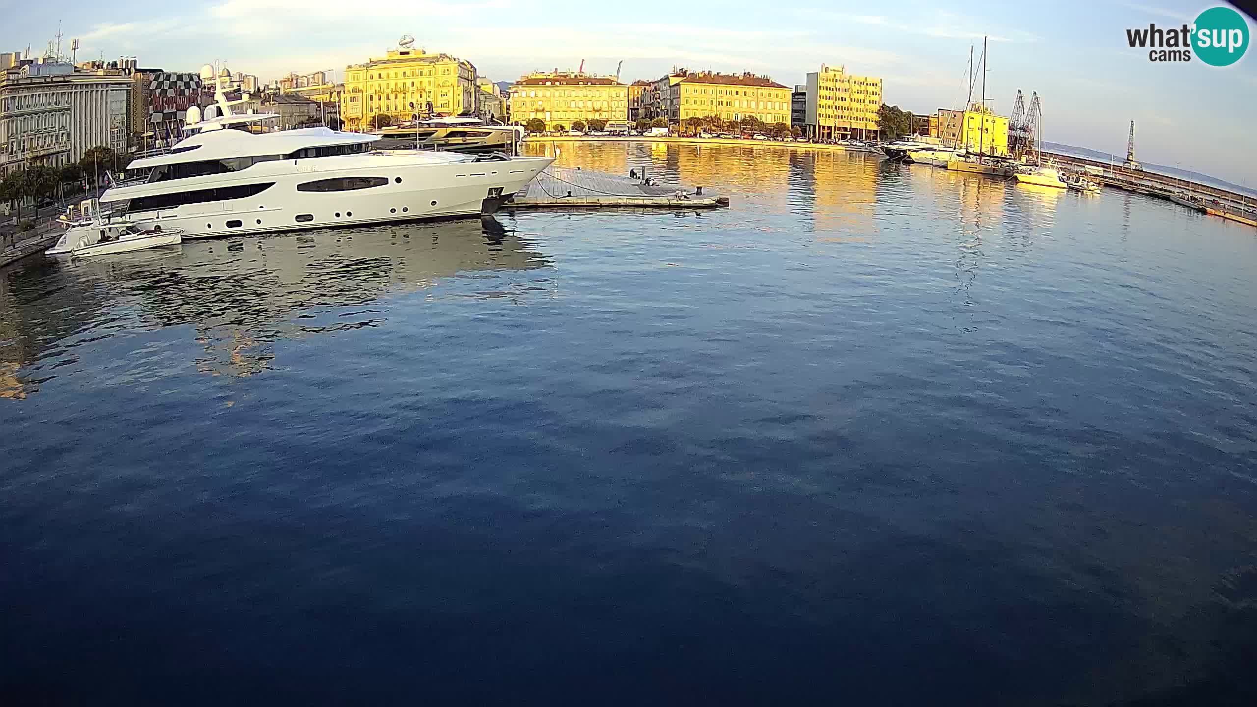 Rijeka – Botel Marina web kamera