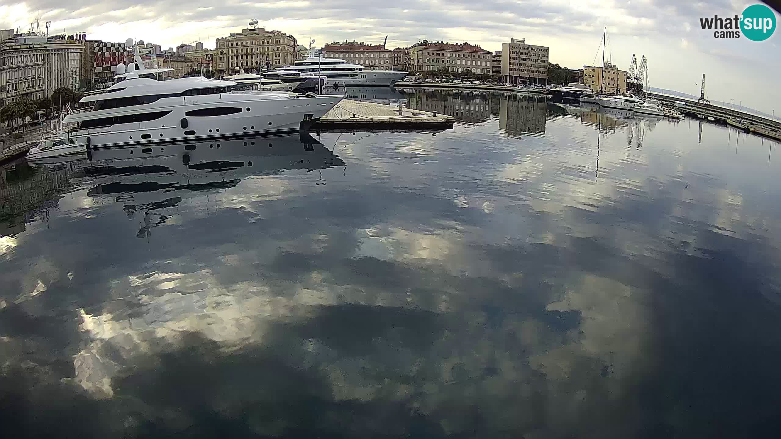 Botel Marina – Rijeka live cam