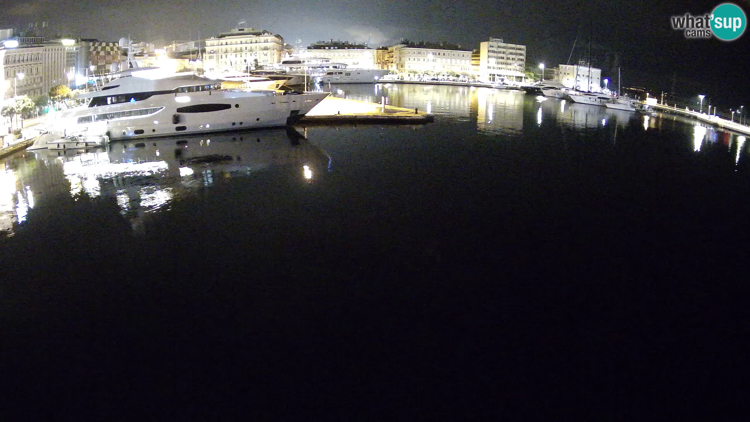 Reka – Botel Marina spletna kamera