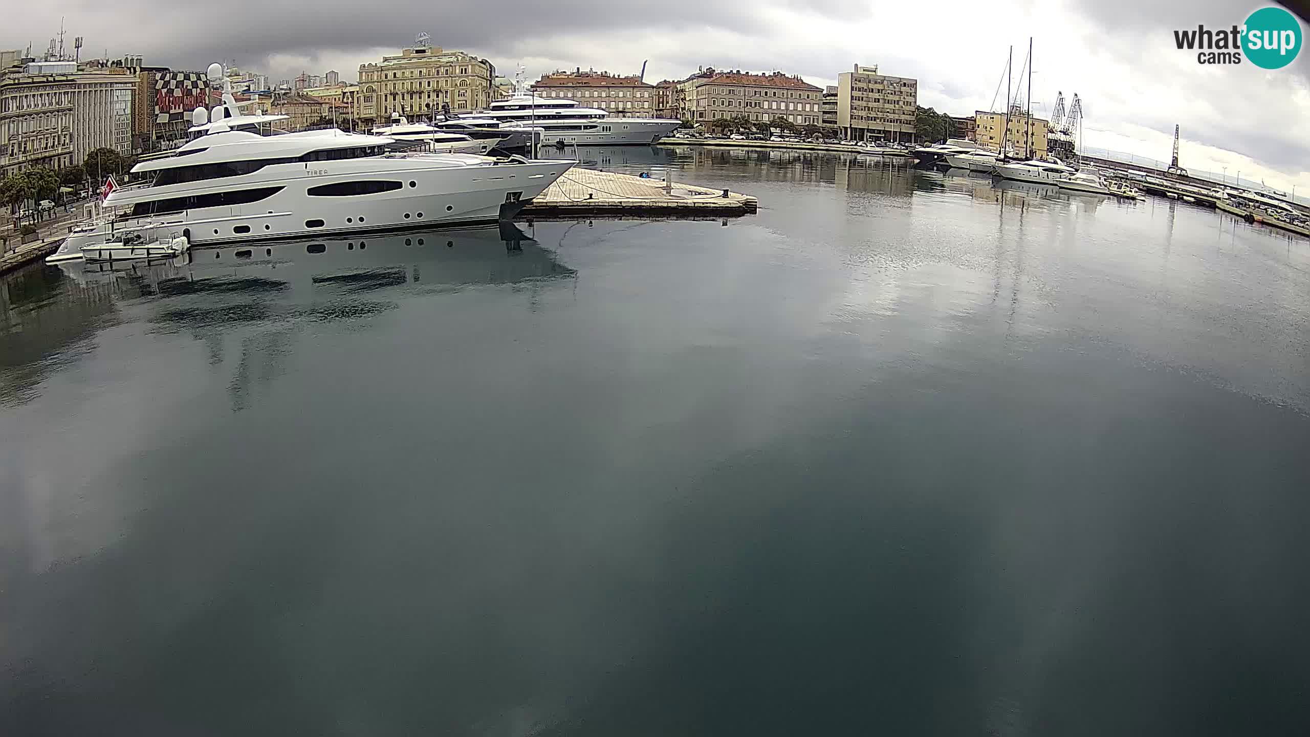 Reka – Botel Marina spletna kamera
