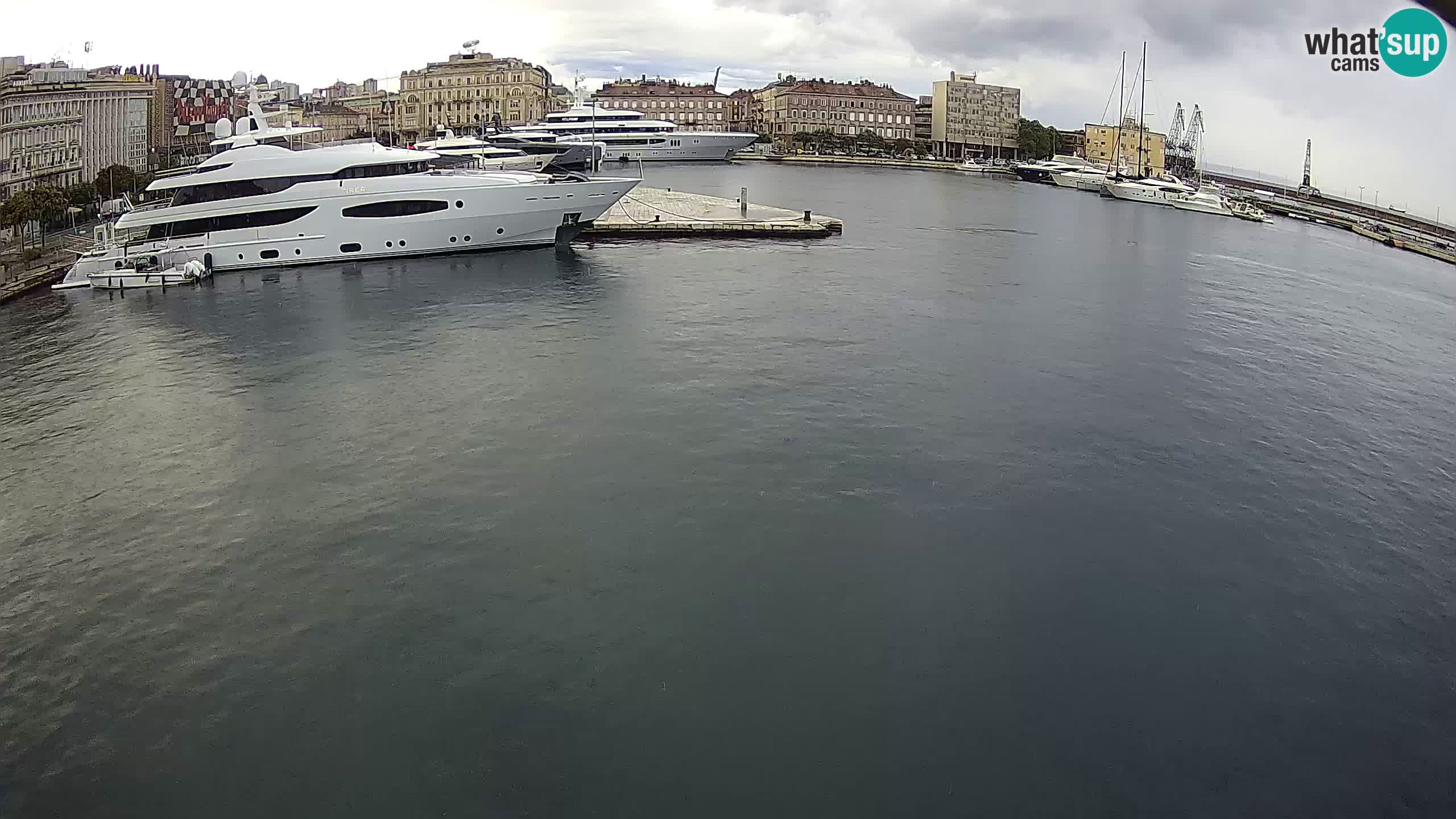 Botel Marina cámara web en vivo Rijeka