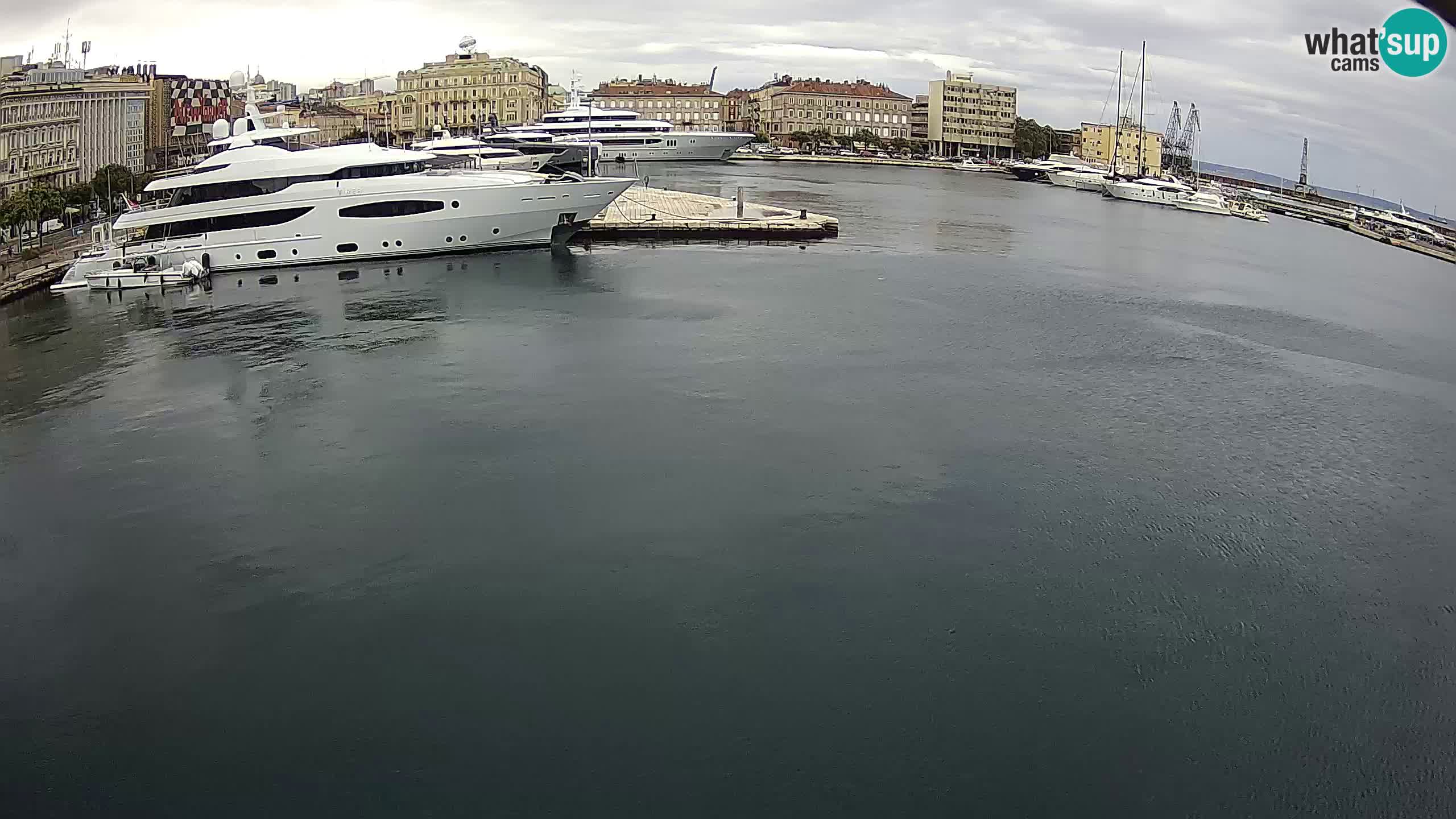 Reka – Botel Marina spletna kamera