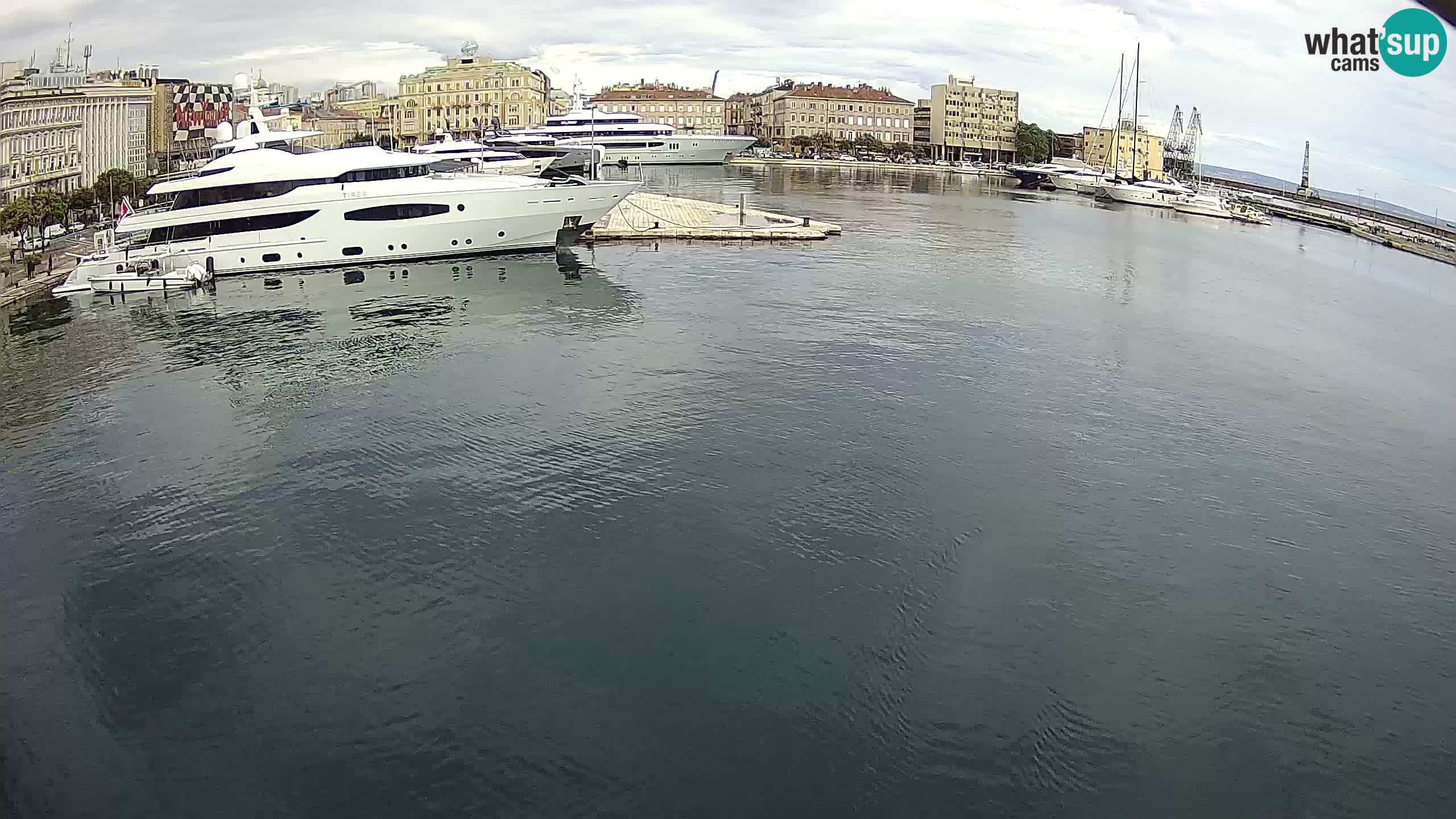 Botel Marina – Rijeka live cam