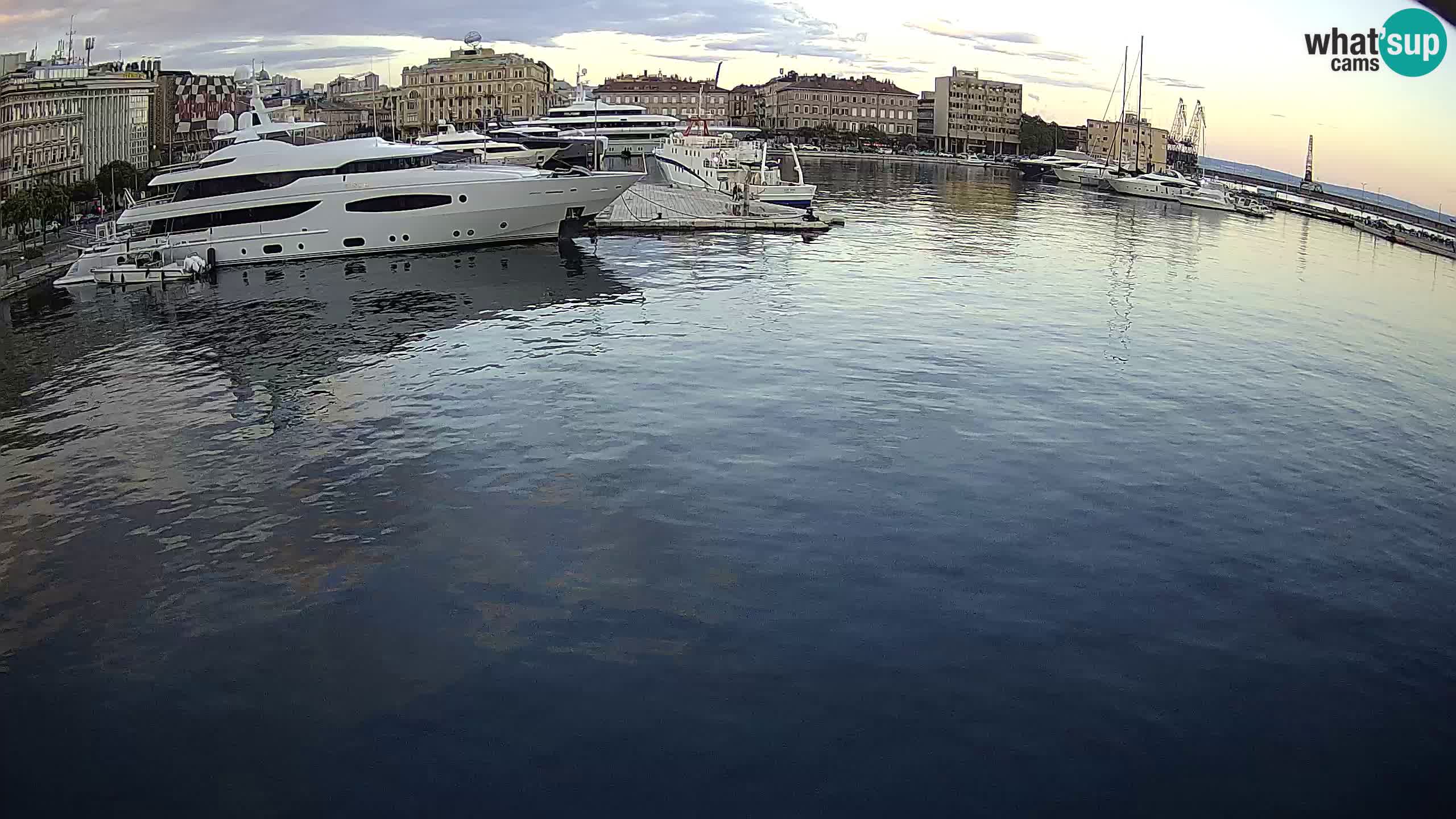 Botel Marina – Rijeka live cam