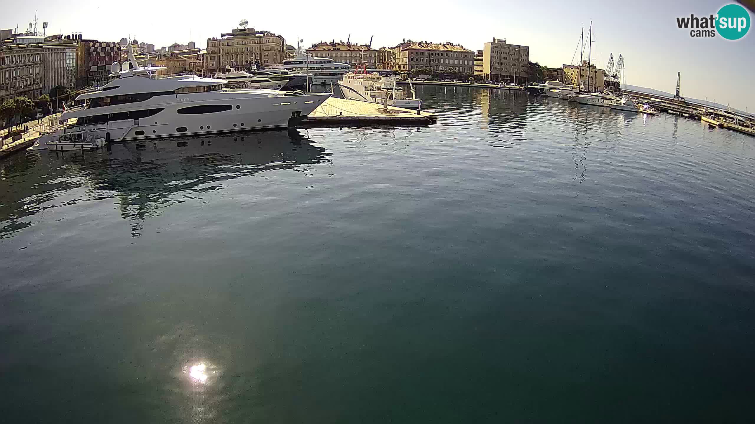 Botel Marina cámara web en vivo Rijeka