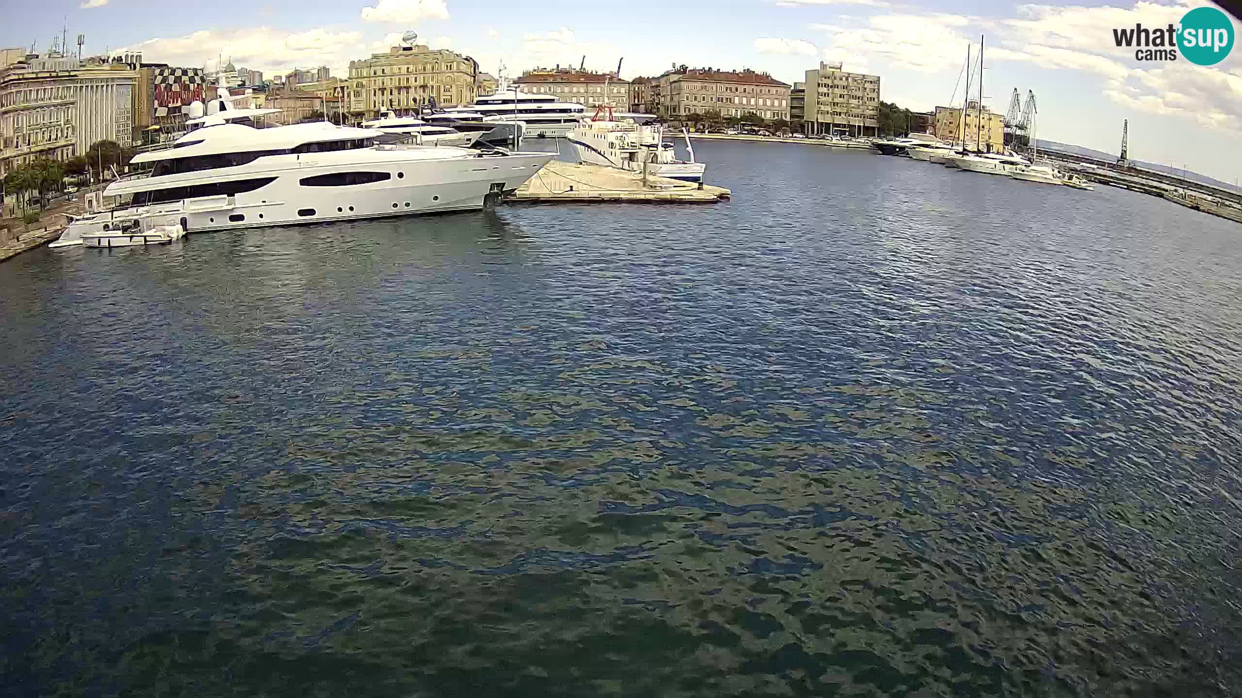 Reka – Botel Marina spletna kamera