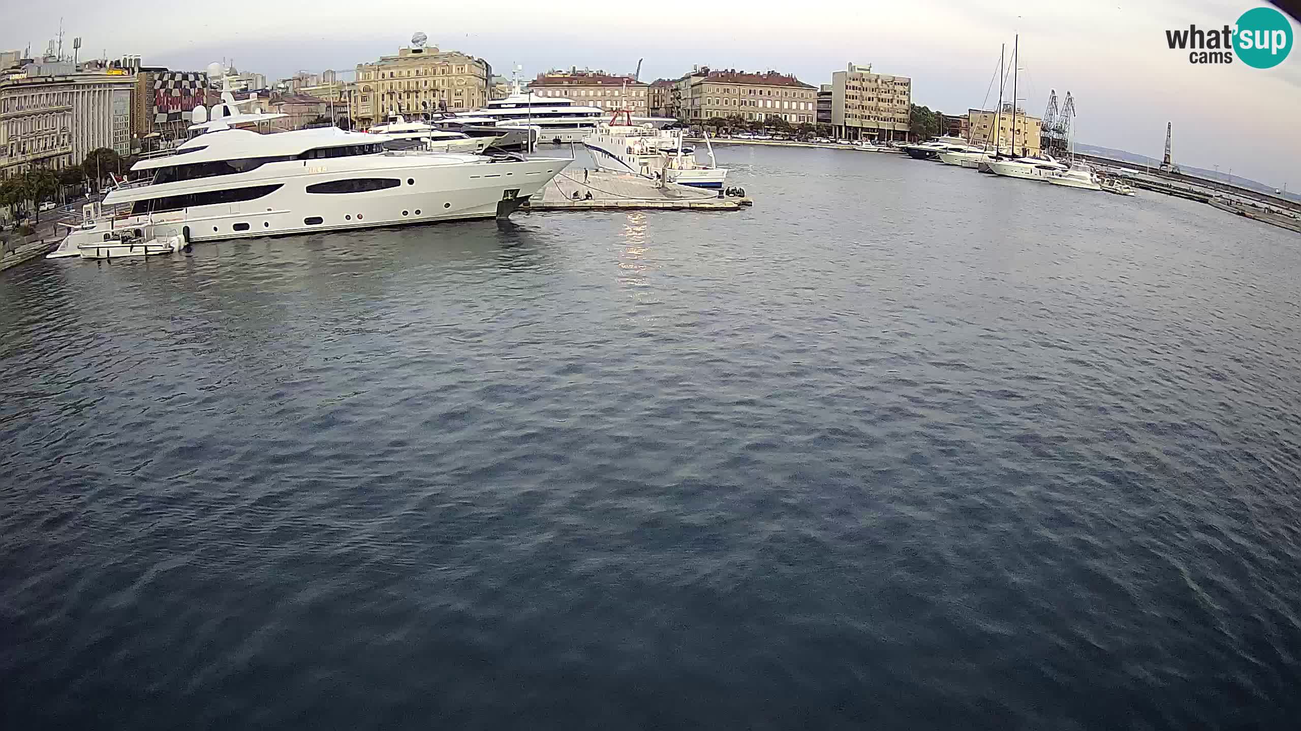 Rijeka – Botel Marina web kamera