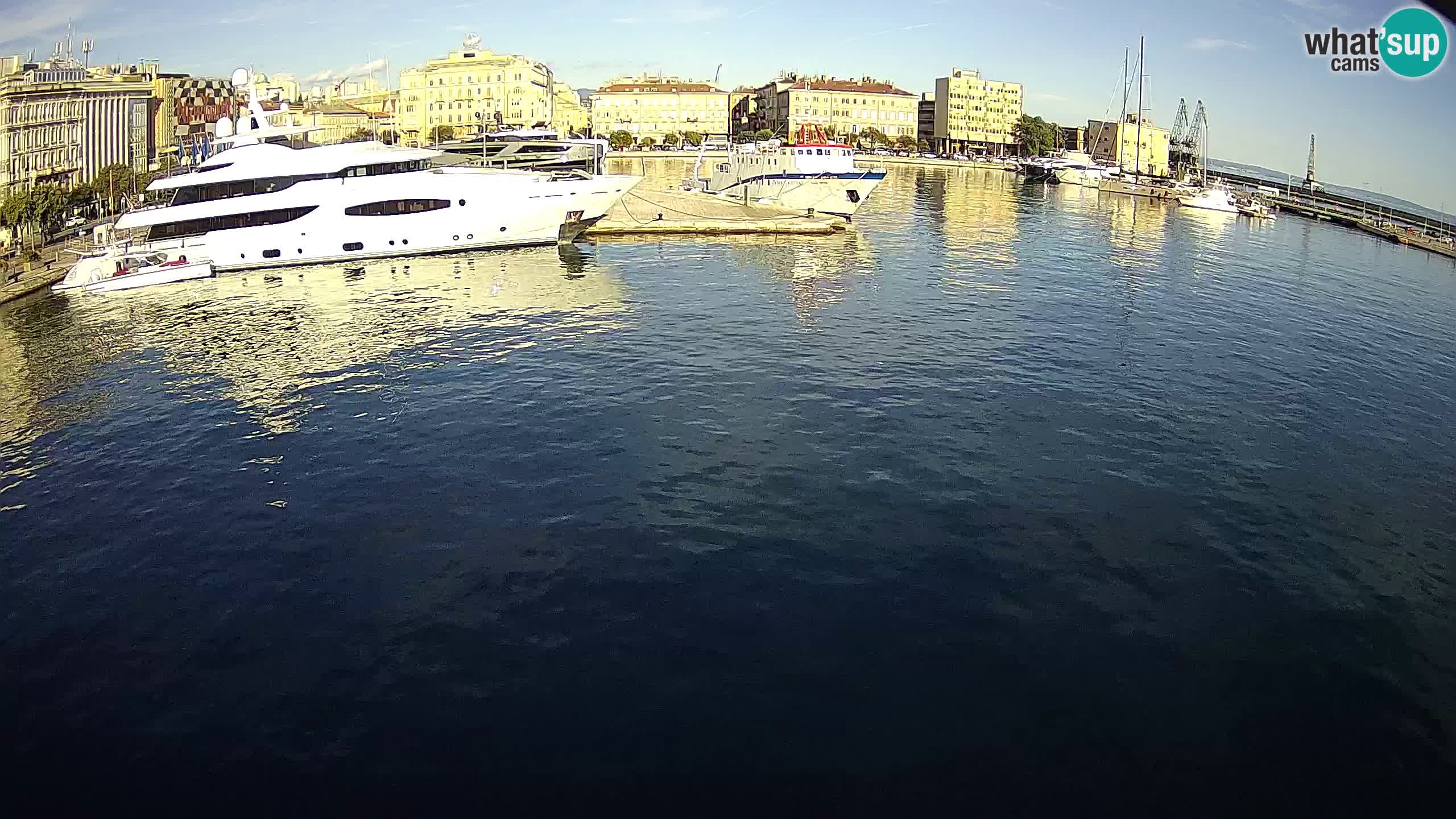 Rijeka – Botel Marina web kamera