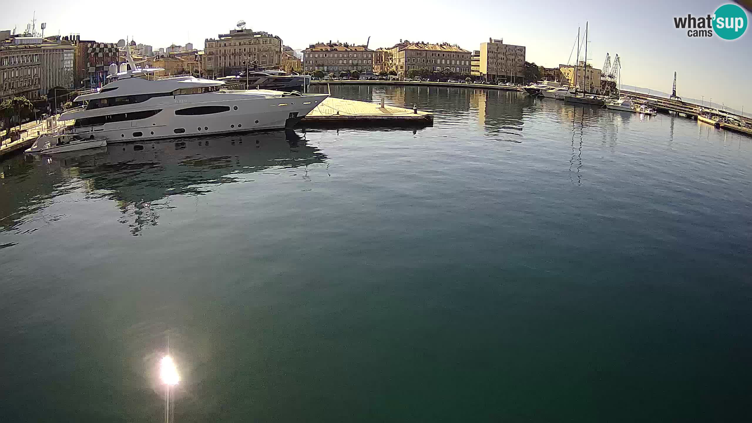 Rijeka – Botel Marina web kamera