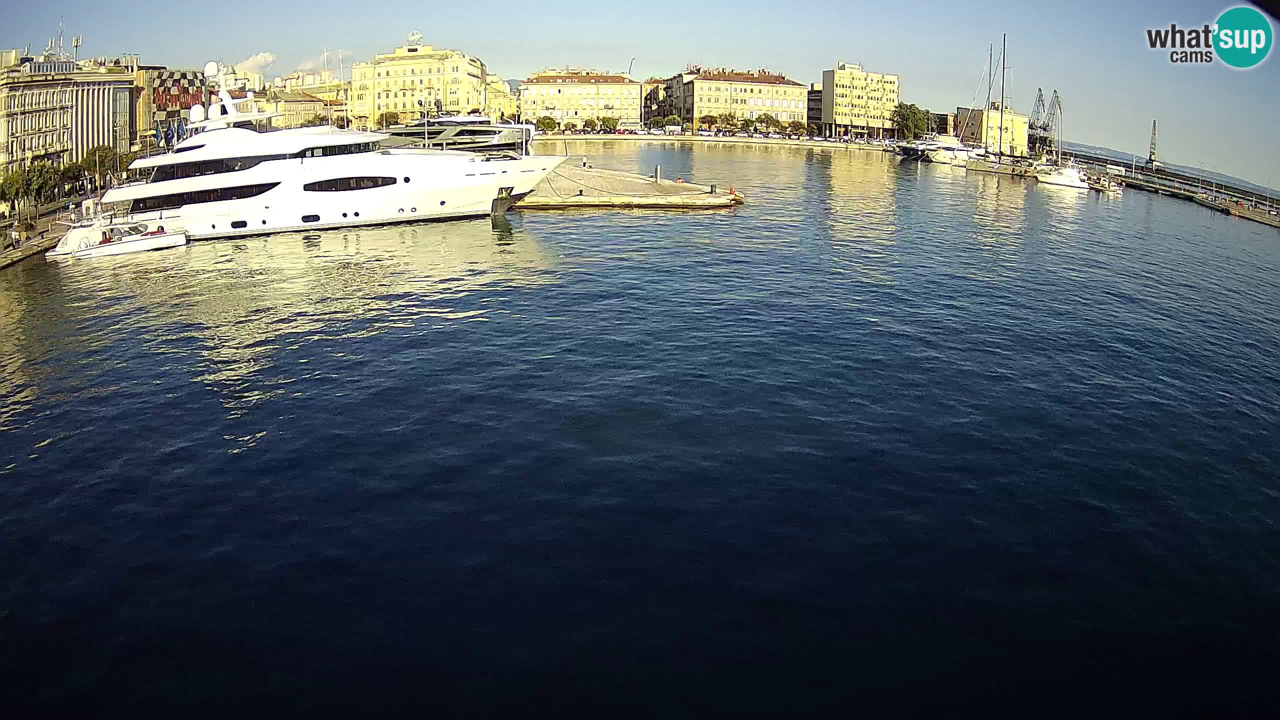 Botel Marina – Rijeka live cam