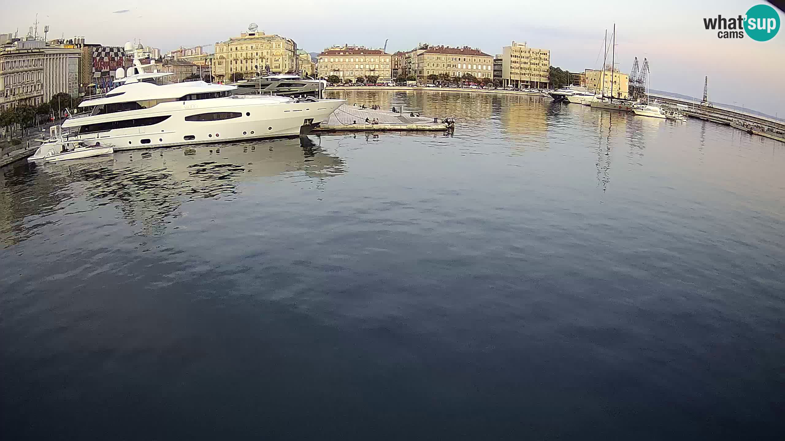 Rijeka – Botel Marina web kamera