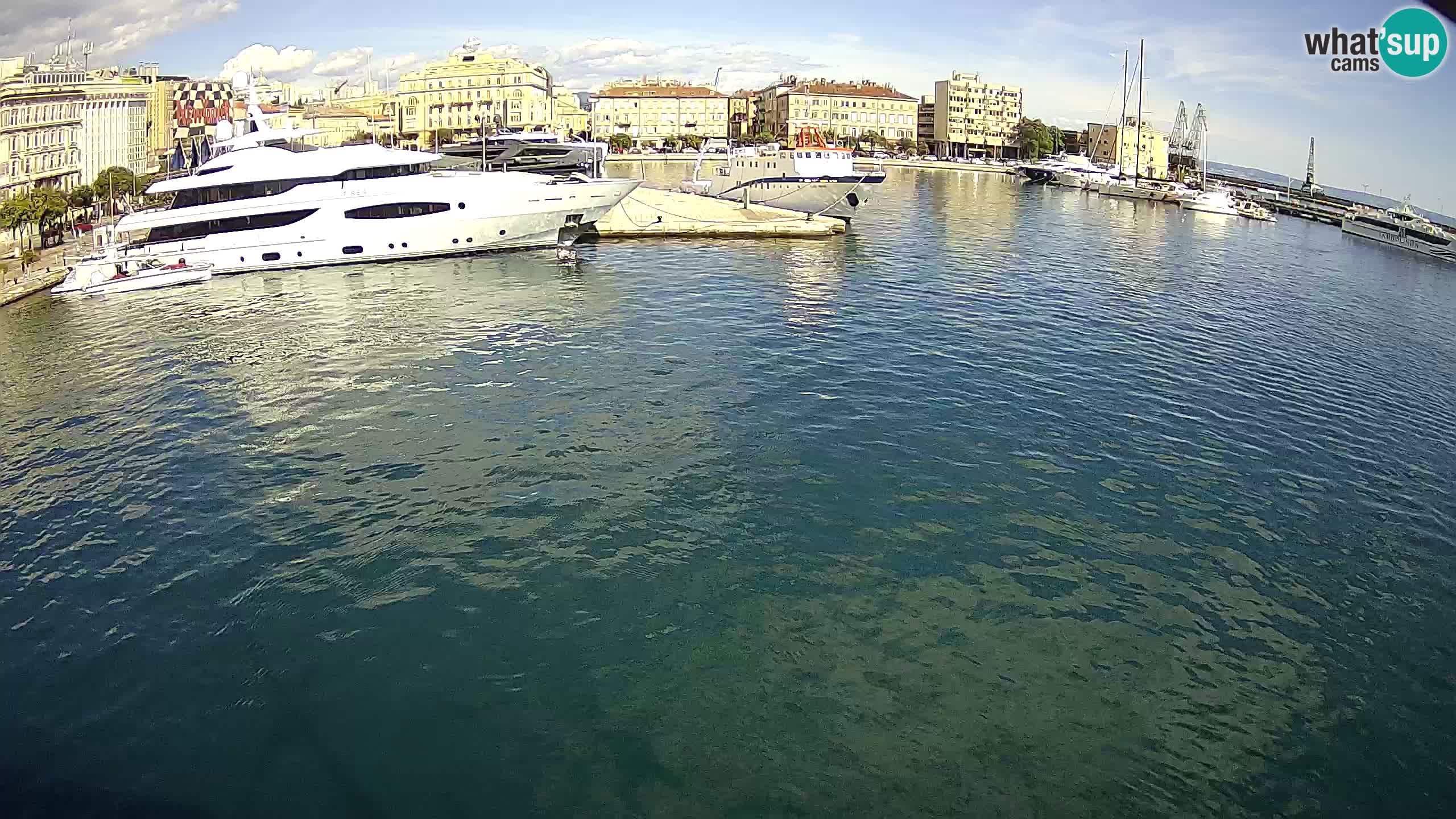 Botel Marina cámara web en vivo Rijeka