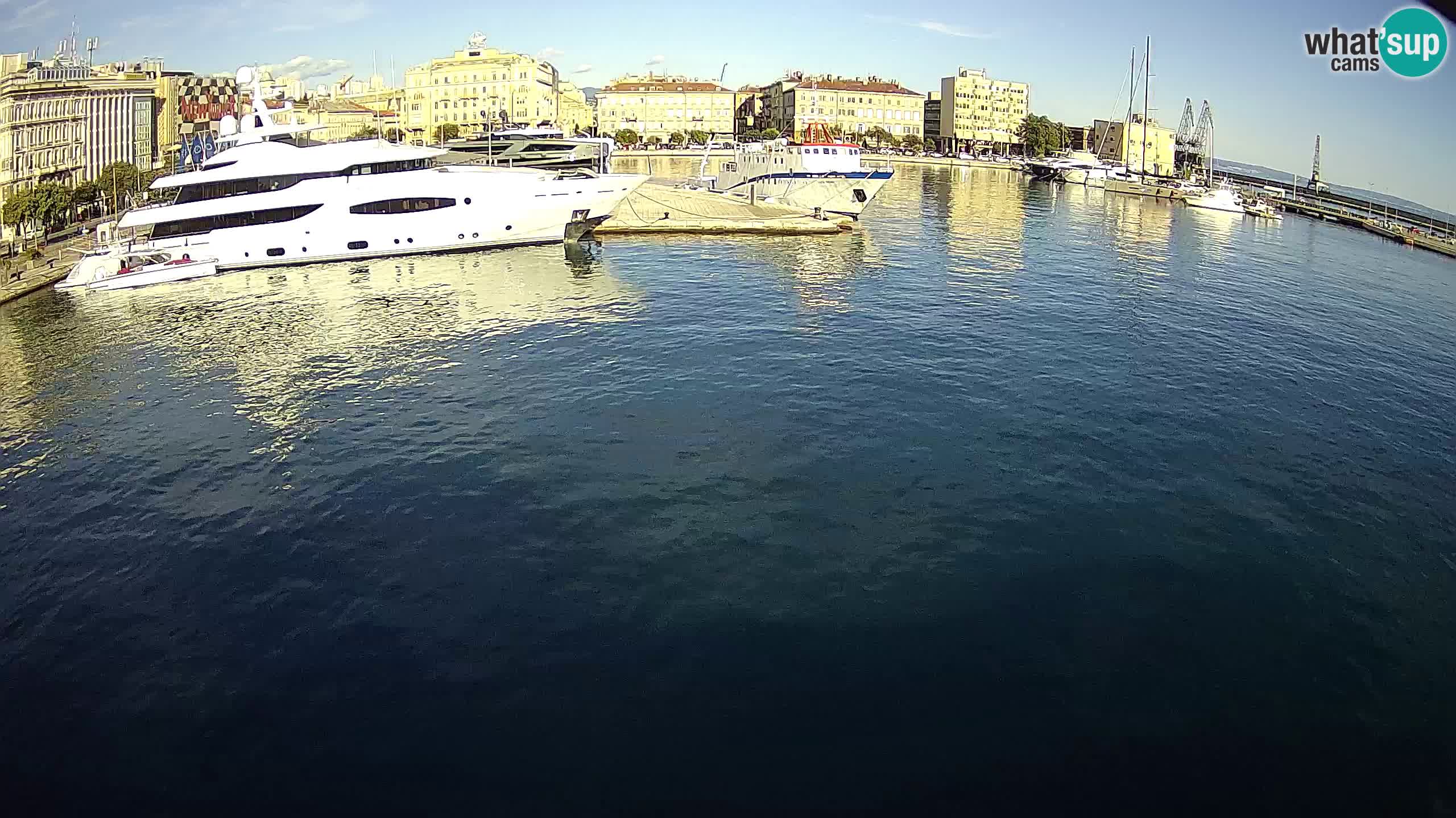 Botel Marina cámara web en vivo Rijeka