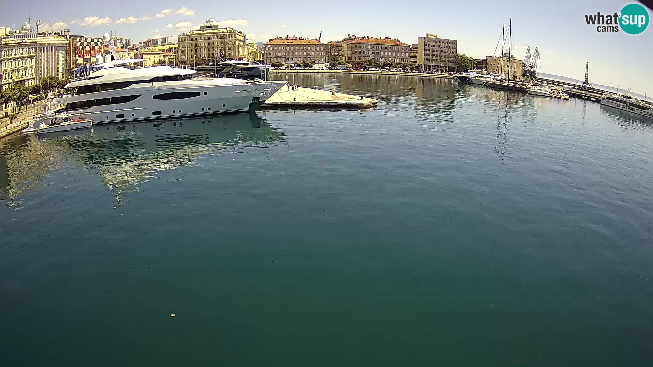 Reka – Botel Marina spletna kamera
