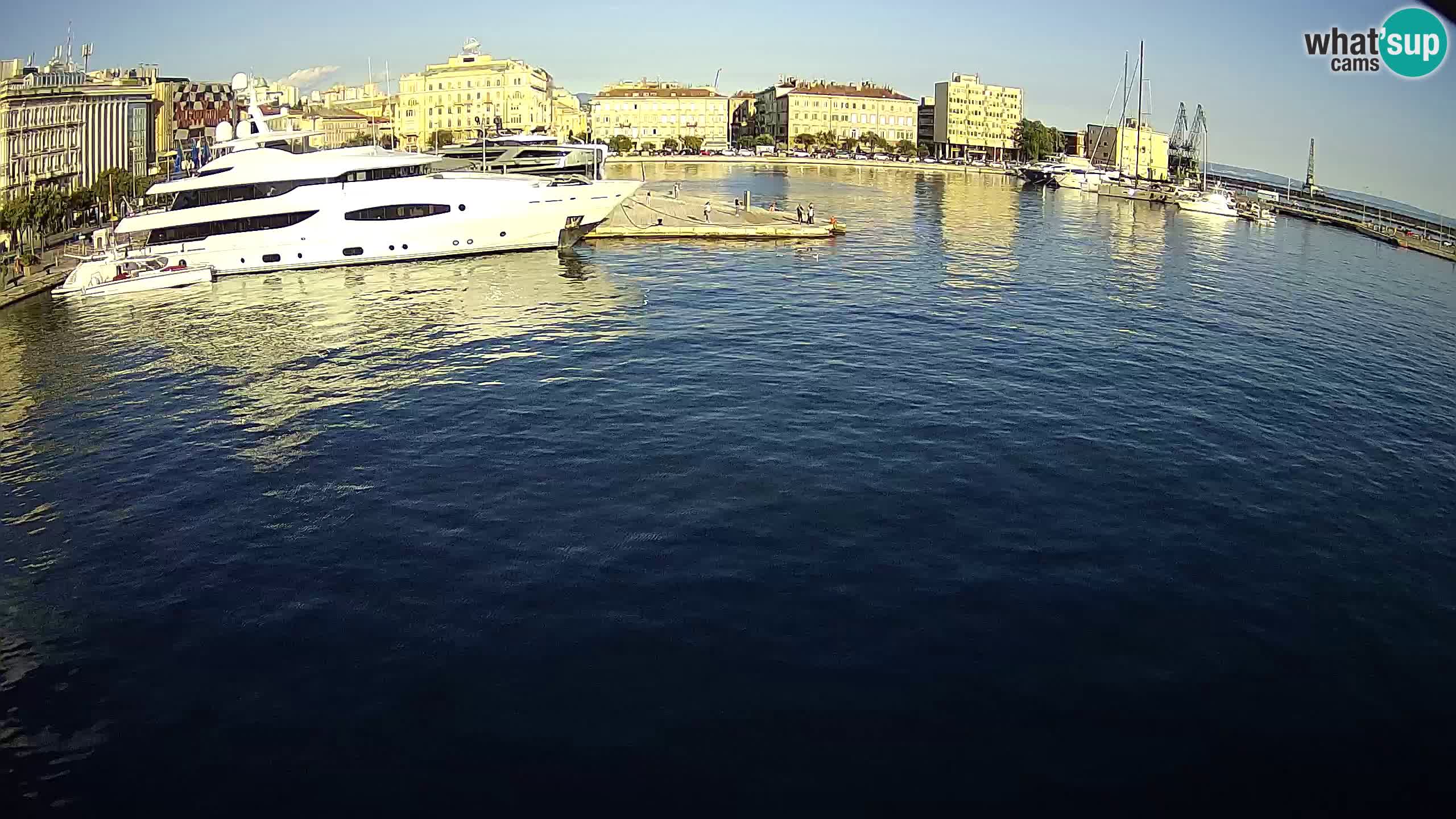 Botel Marina cámara web en vivo Rijeka