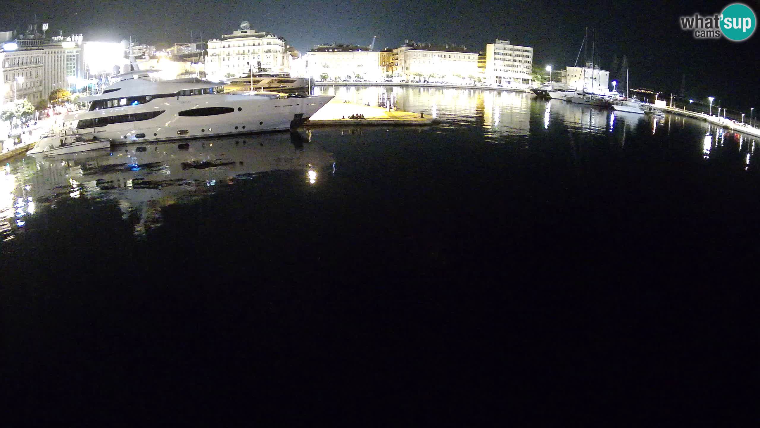 Reka – Botel Marina spletna kamera