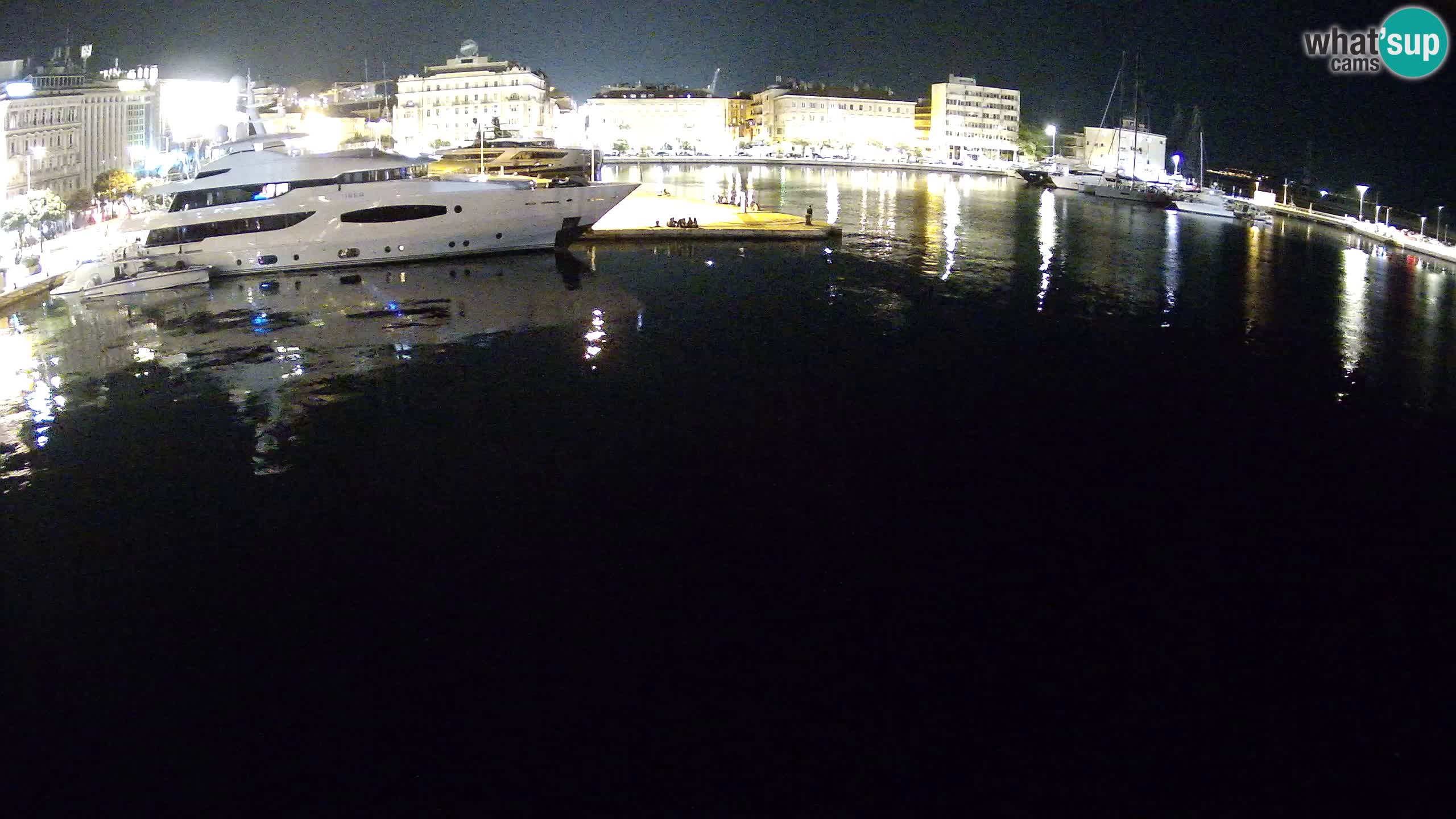 Botel Marina cámara web en vivo Rijeka