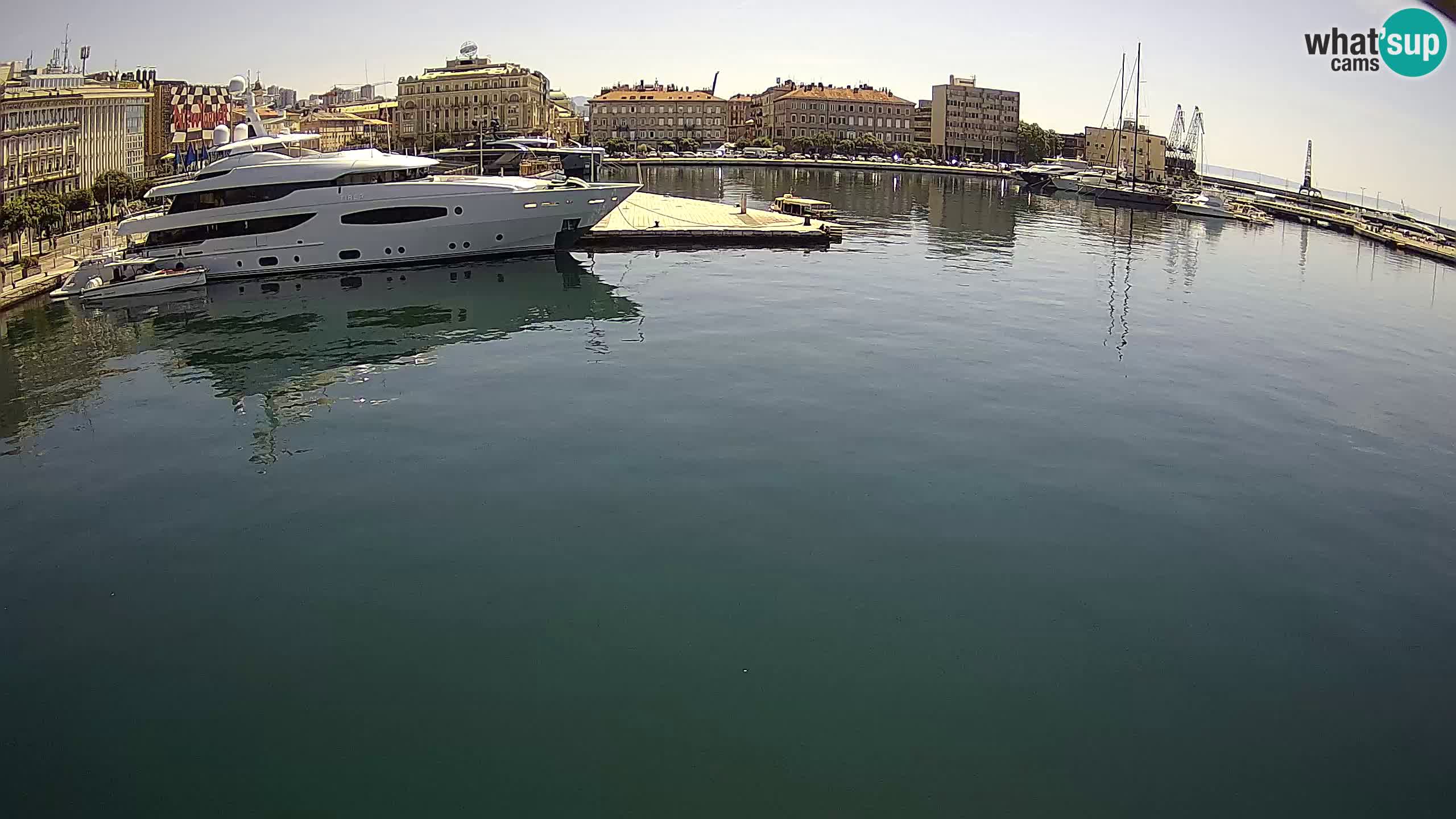 Reka – Botel Marina spletna kamera