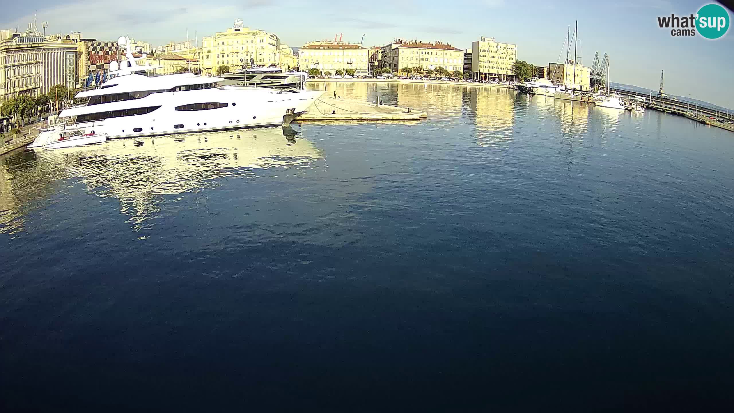 Botel Marina cámara web en vivo Rijeka