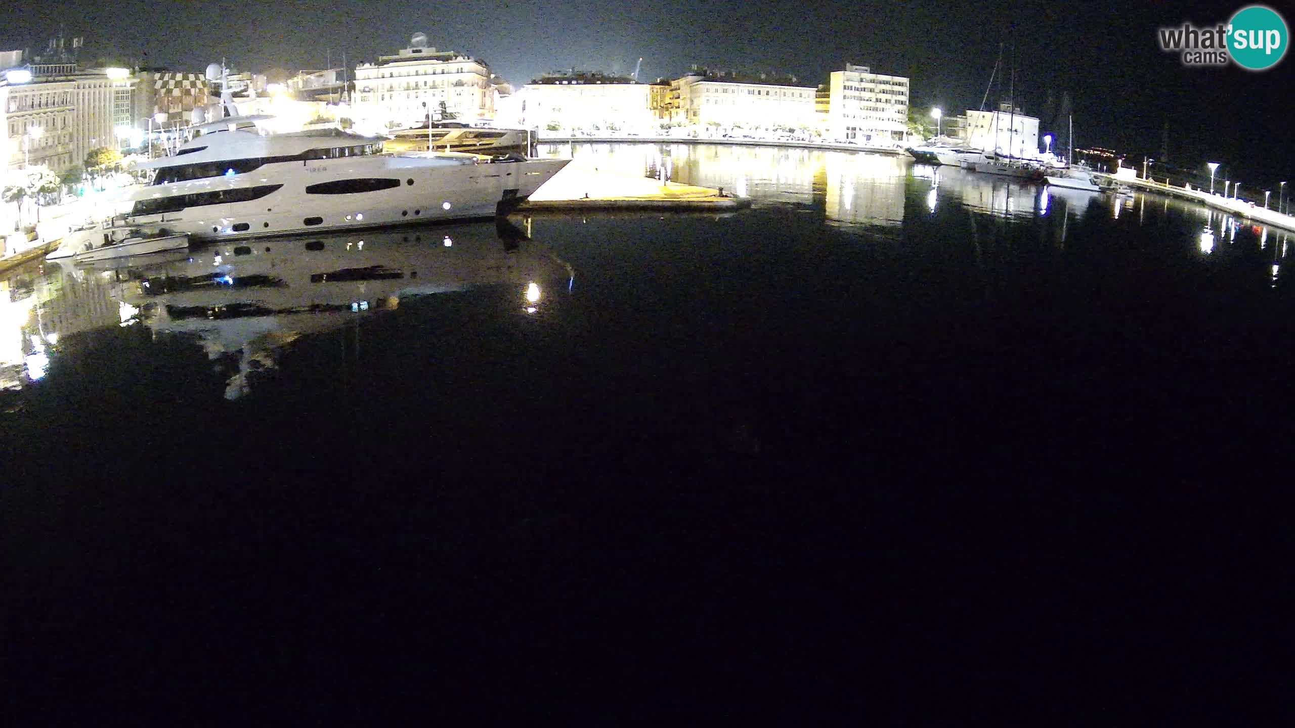 Botel Marina cámara web en vivo Rijeka