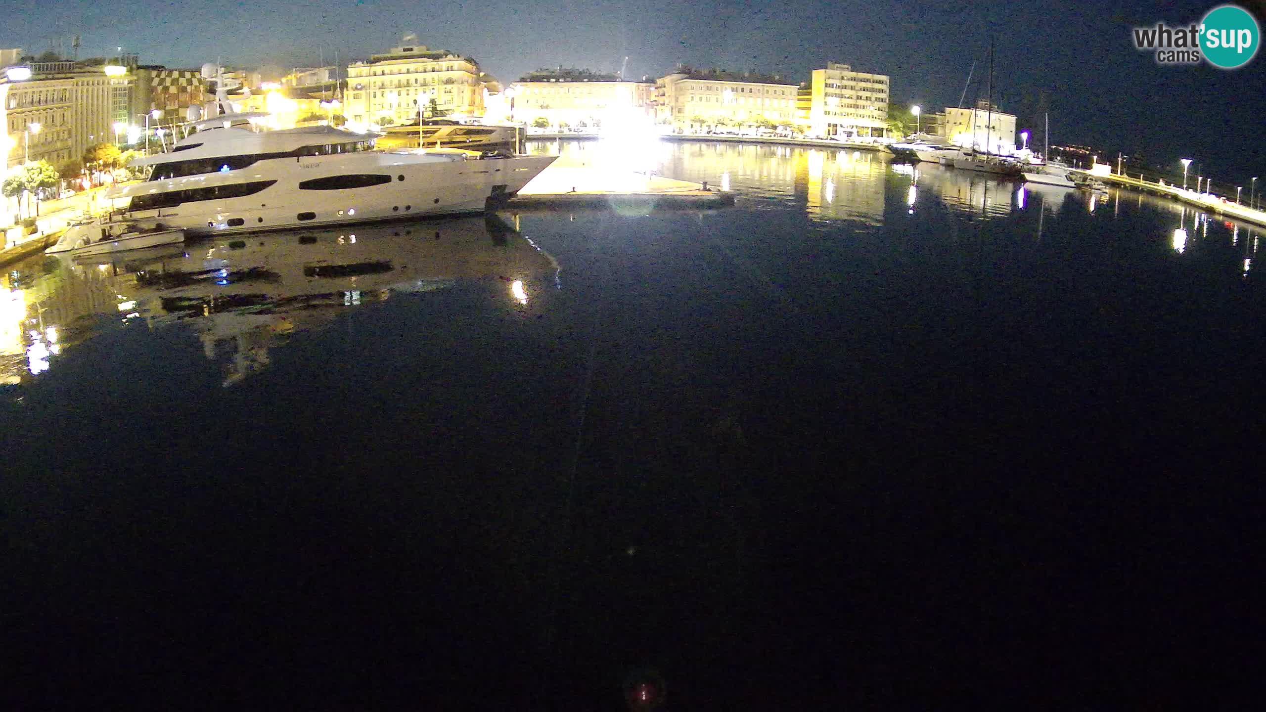 Botel Marina cámara web en vivo Rijeka