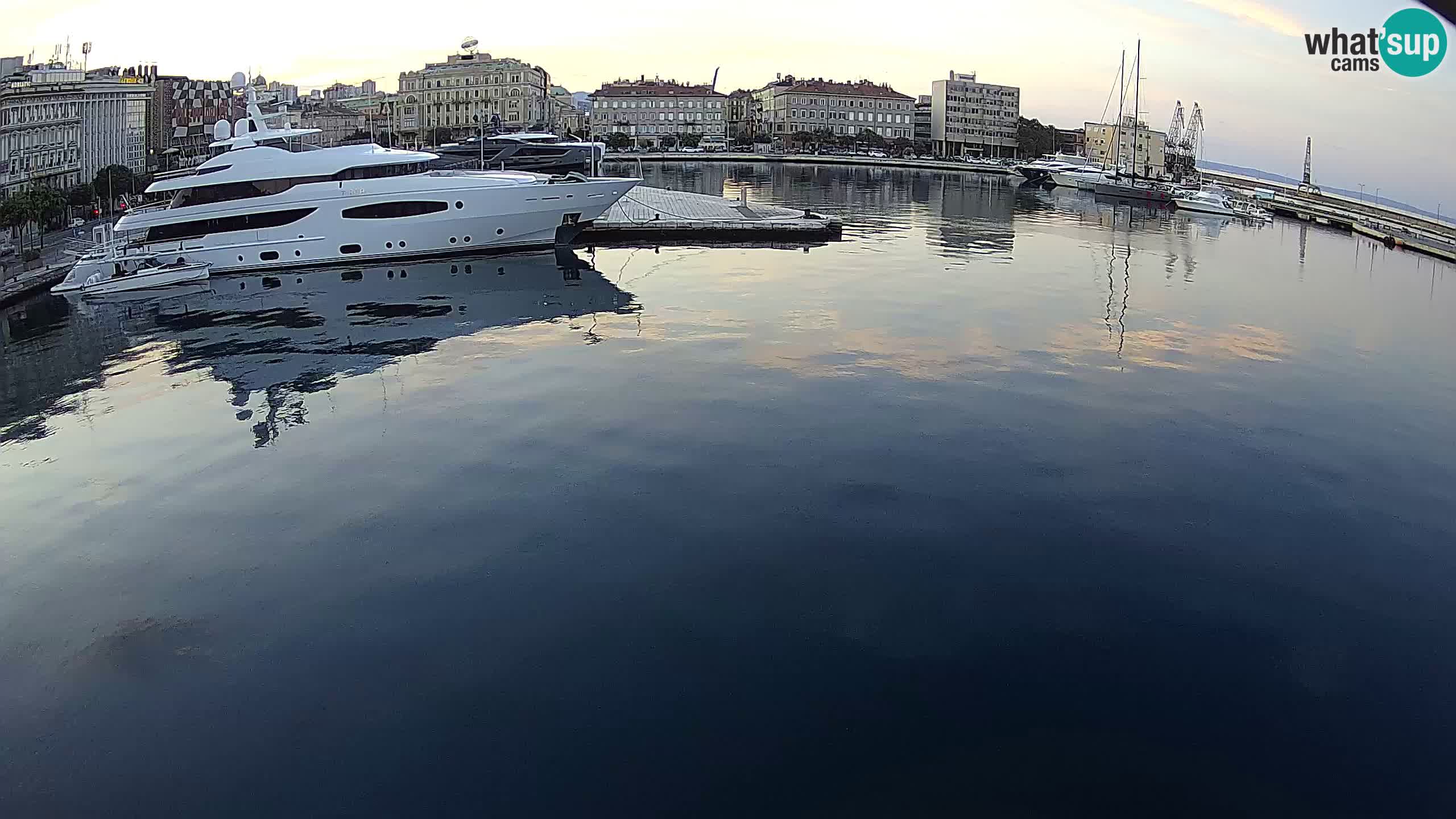 Rijeka – Botel Marina webcam en direct