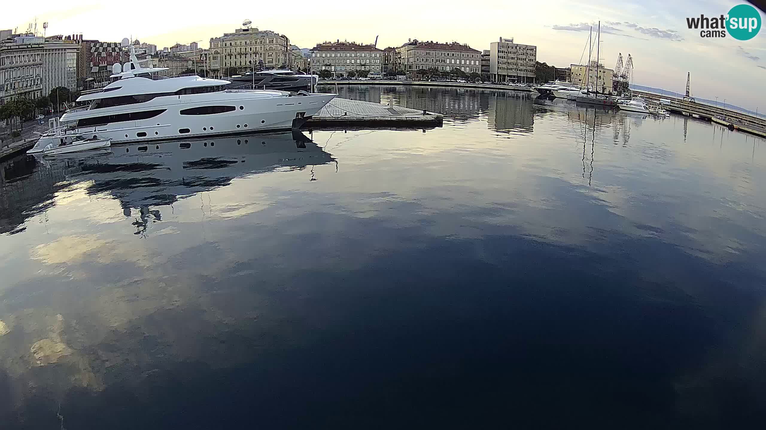 Rijeka – Botel Marina webcam en direct