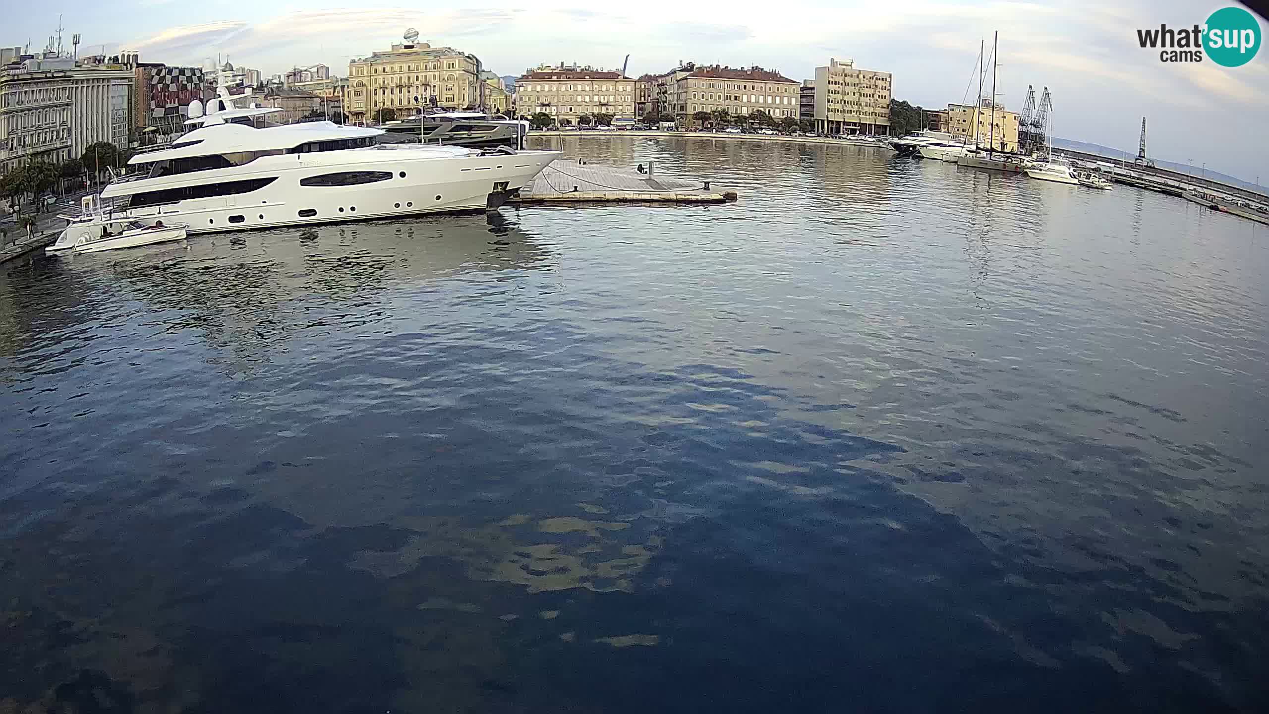 Botel Marina cámara web en vivo Rijeka